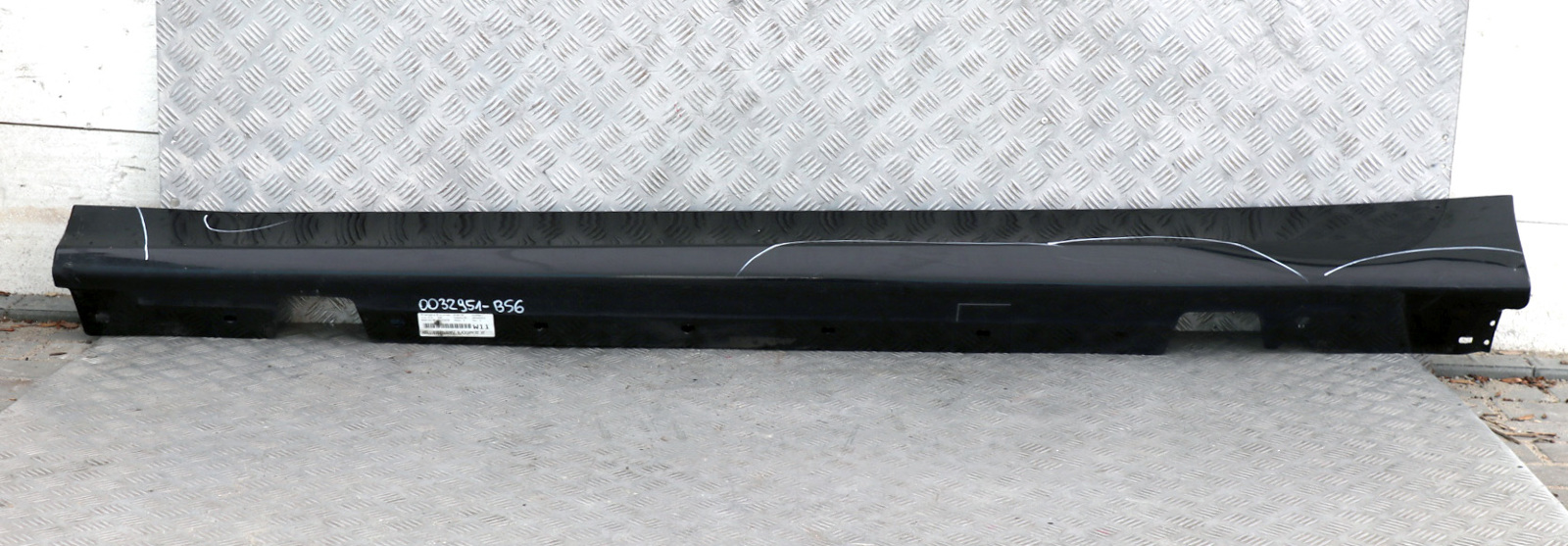 BMW 3 SERIES E90 E91 Sill strip side trim skirt left N/S Black Sapphire Metallic