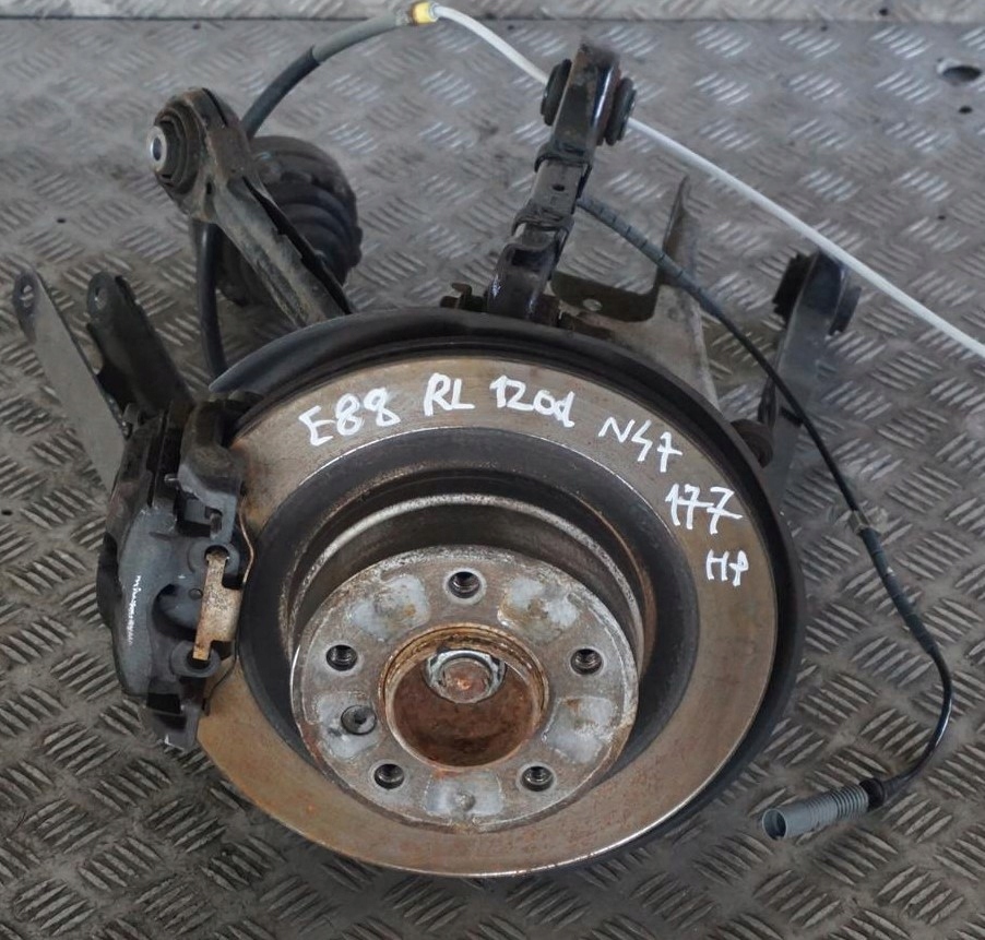 BMW 1 Series E88 Cabrio 120d N47 Rear Left N/S Suspension Leg Axle Brake Disc