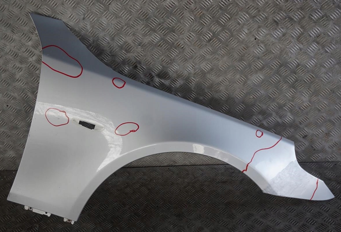 BMW 5 Series E60 E61 4 Front Right Wing Fender Side Panel O/S Titan Silver 354