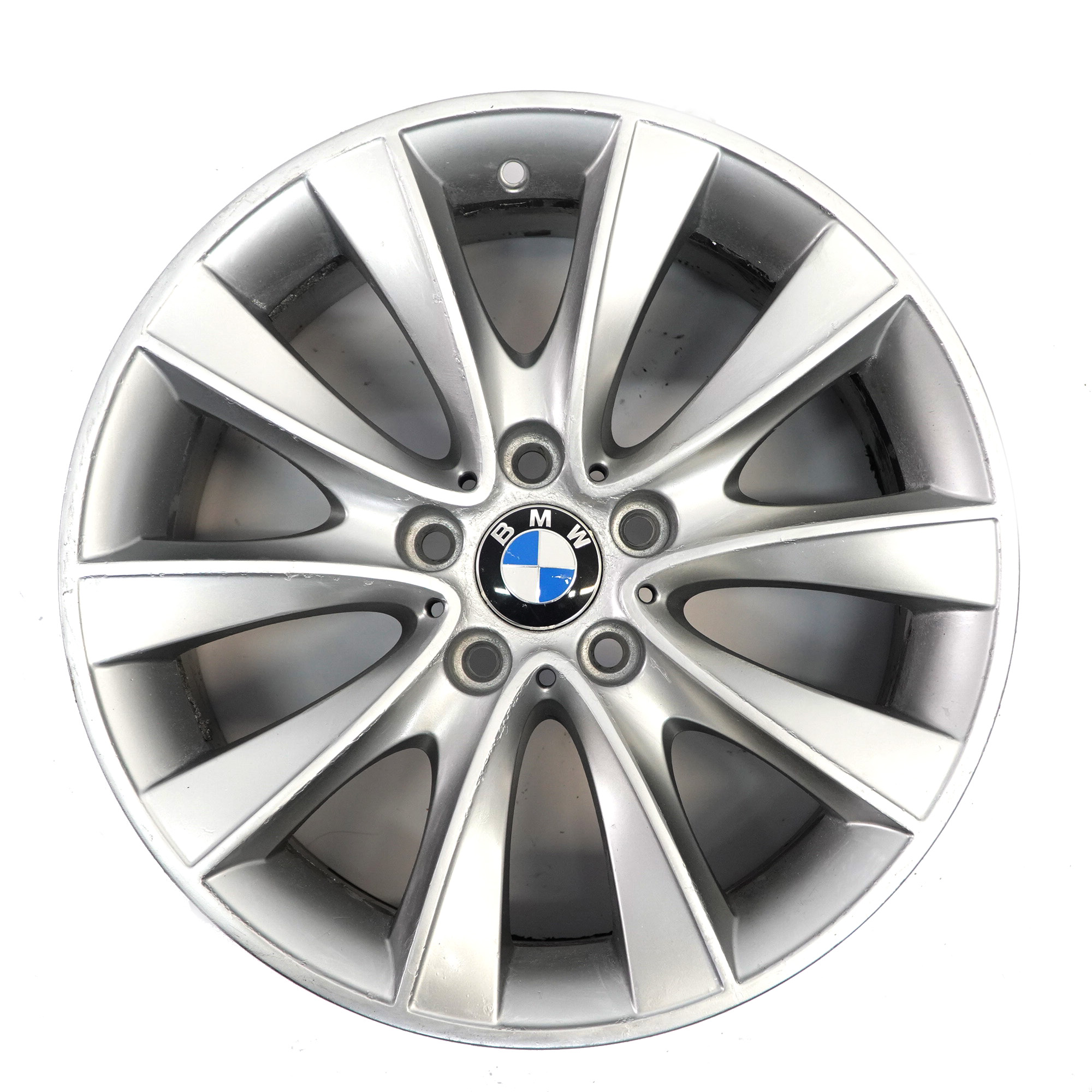 Silberne Alufelge 18" BMW F01 F02 F07 F12 F13 V-Speiche 425 8J ET:30 6851075