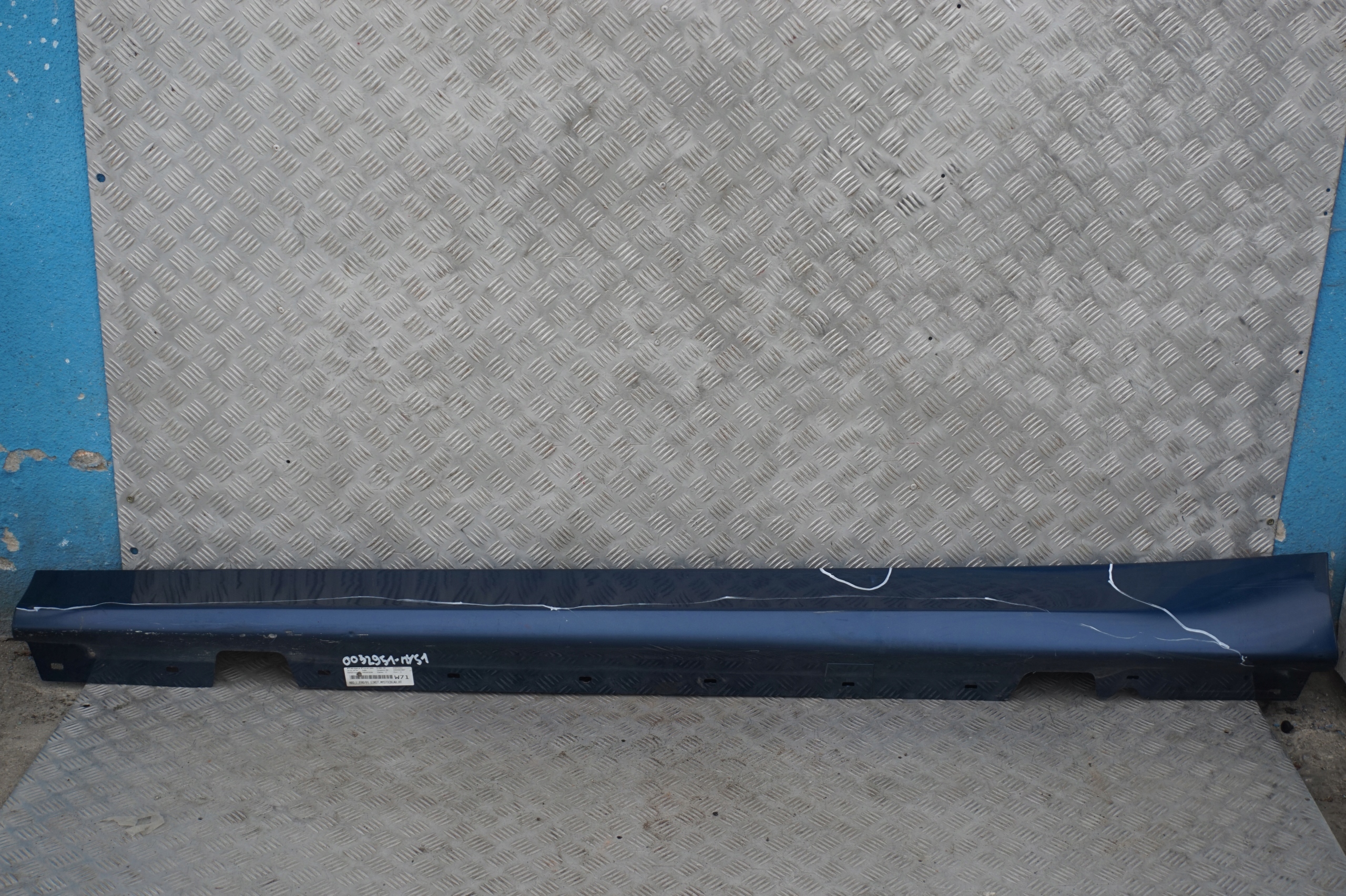 BMW 3 Series 1 E90 E91 Sill strip side trim skirt left N/S Mysticblau Blue