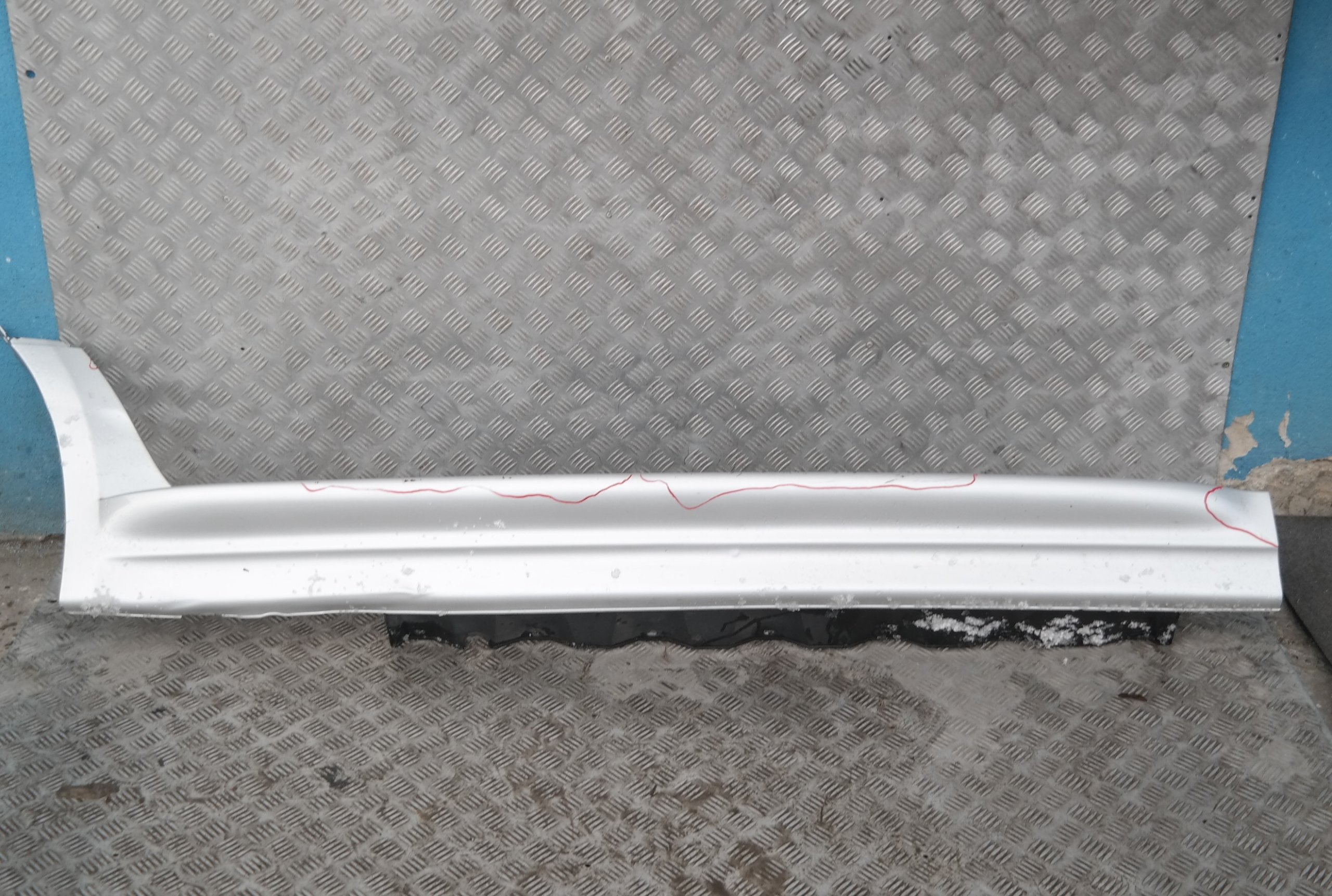 BMW X3 Series E83 Door Sill Cover Skirt Right O/S Titansilber Titan Silver - 354