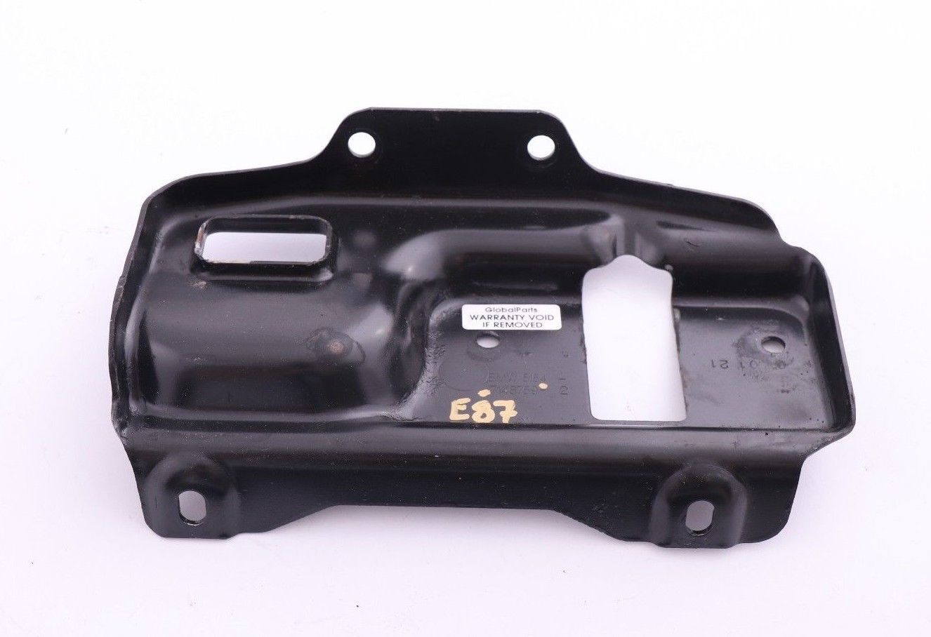 BMW 1 Series E81 E82 E87 E88 Front Bonnet Reinforcement Lock Support 7148759