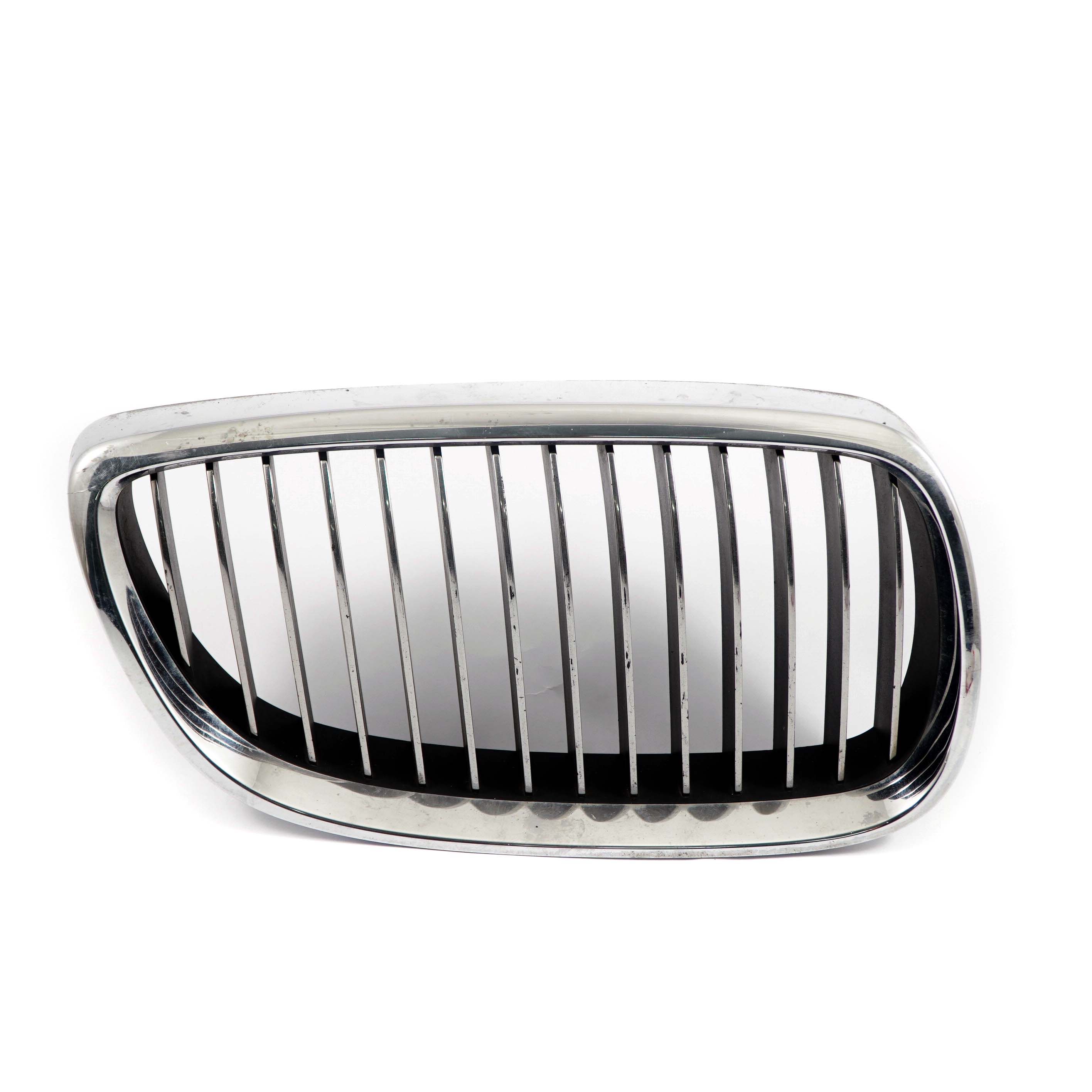 BMW E90 E92 E93 Kratka Nerka Grill Przedni Prawa 2712204