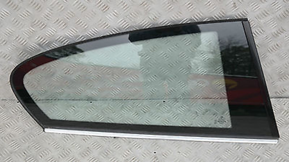 BMW E81 Side Window Glass Rear Right O/S Alu Matt 7176666