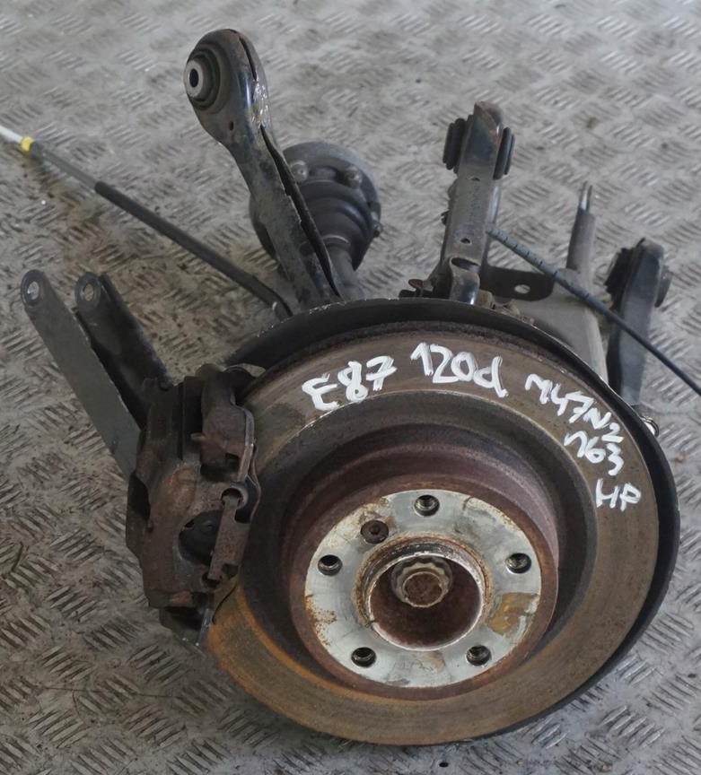 BMW 1 Series E87 120d M47N2 Rear Left N/S Suspension Leg Axle Brake Disc