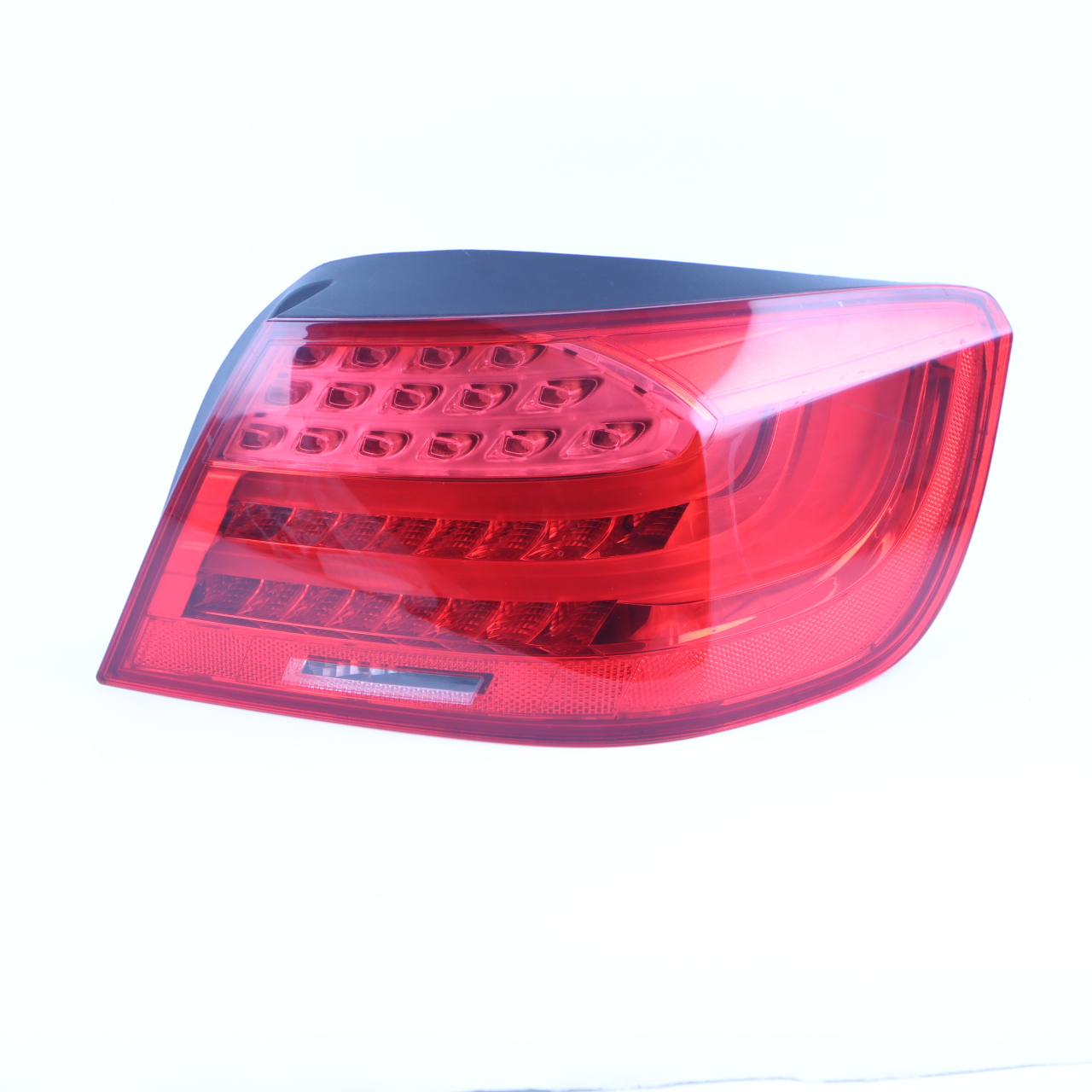 BMW E93 LCI Convertible Rear Light In The Side Panel Right O/S 7252092