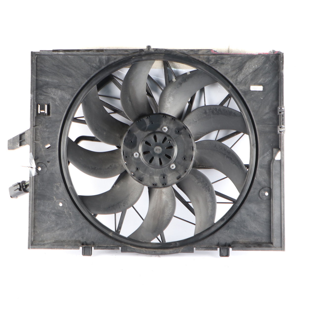 BMW E60 E61 E63 E65 Petrol Engine Radiator Cooling Fan Housing 600W 7543282