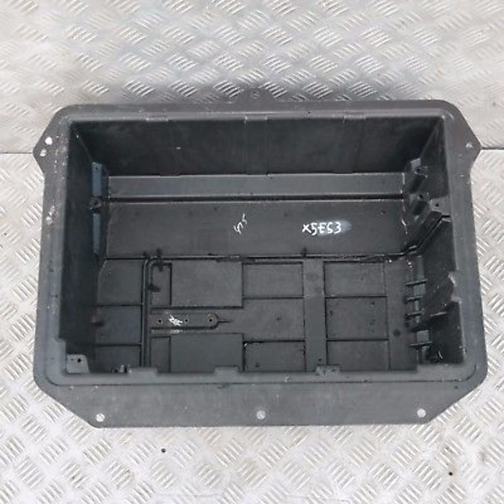 BMW X5 SERIES E53 BATTERY TRAY HOUSING BOX HOLDER MULTIFUNCTION BOOT PAN 8408905