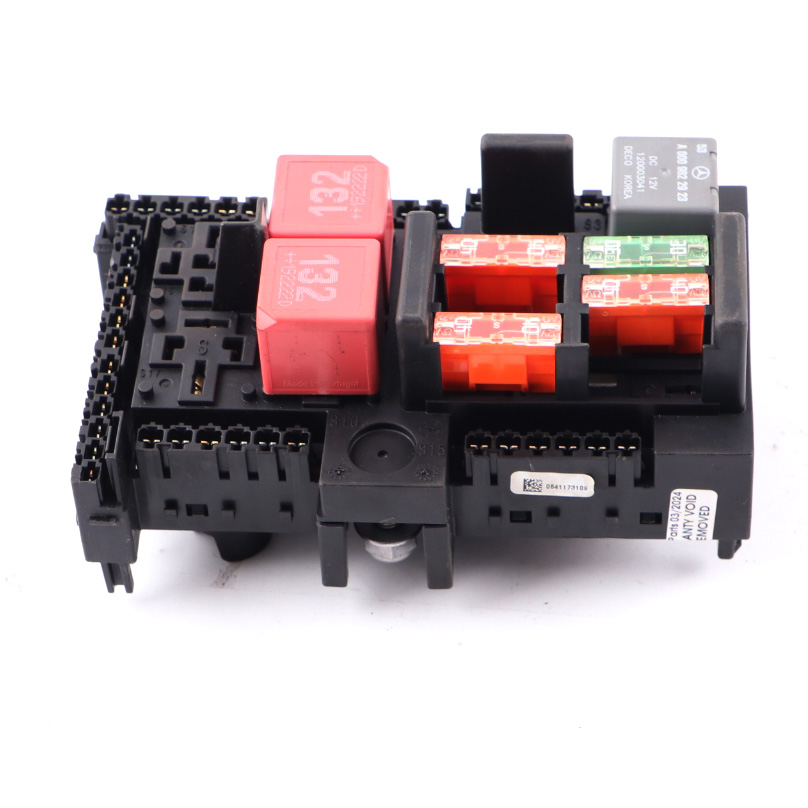 Mercedes W205 W213 Fuse Box Rear SAM Module Electrical Unit A2139068701