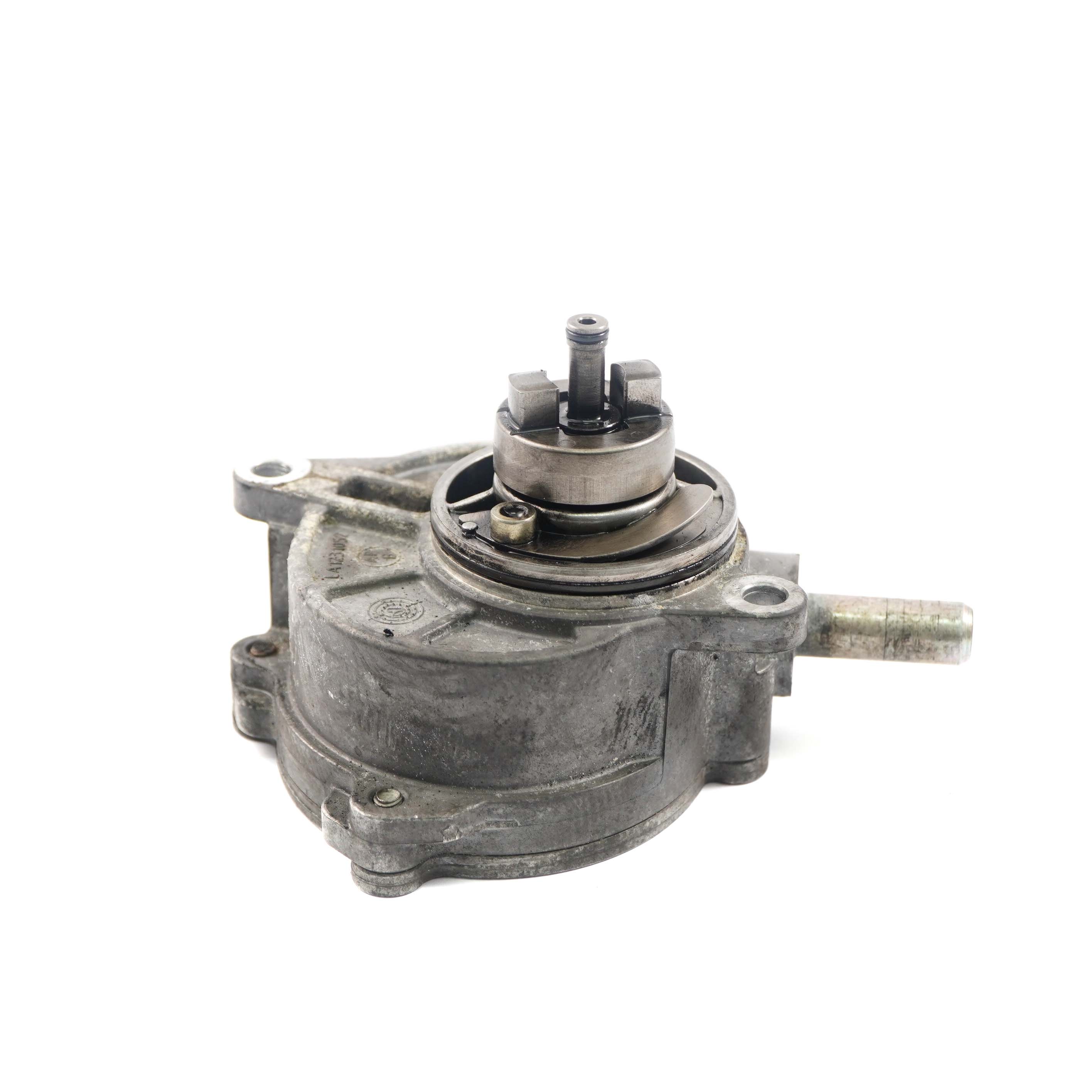 MERCEDES W203 W211 W639 OM636 Pompa Vacum