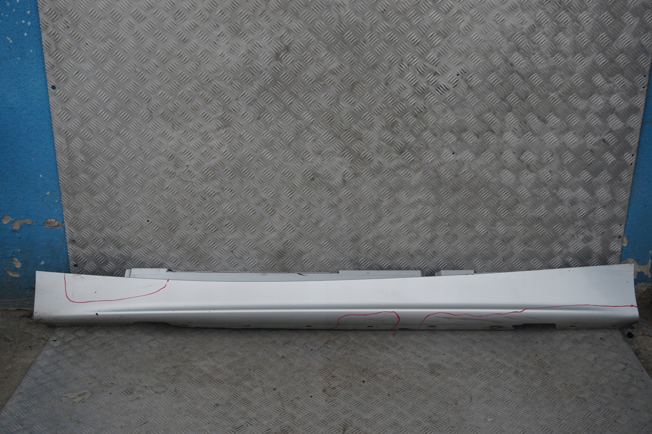 BMW 1 SERIES 23 E87 Sill strip side skirt left N/S Titansilber Metallic Silver