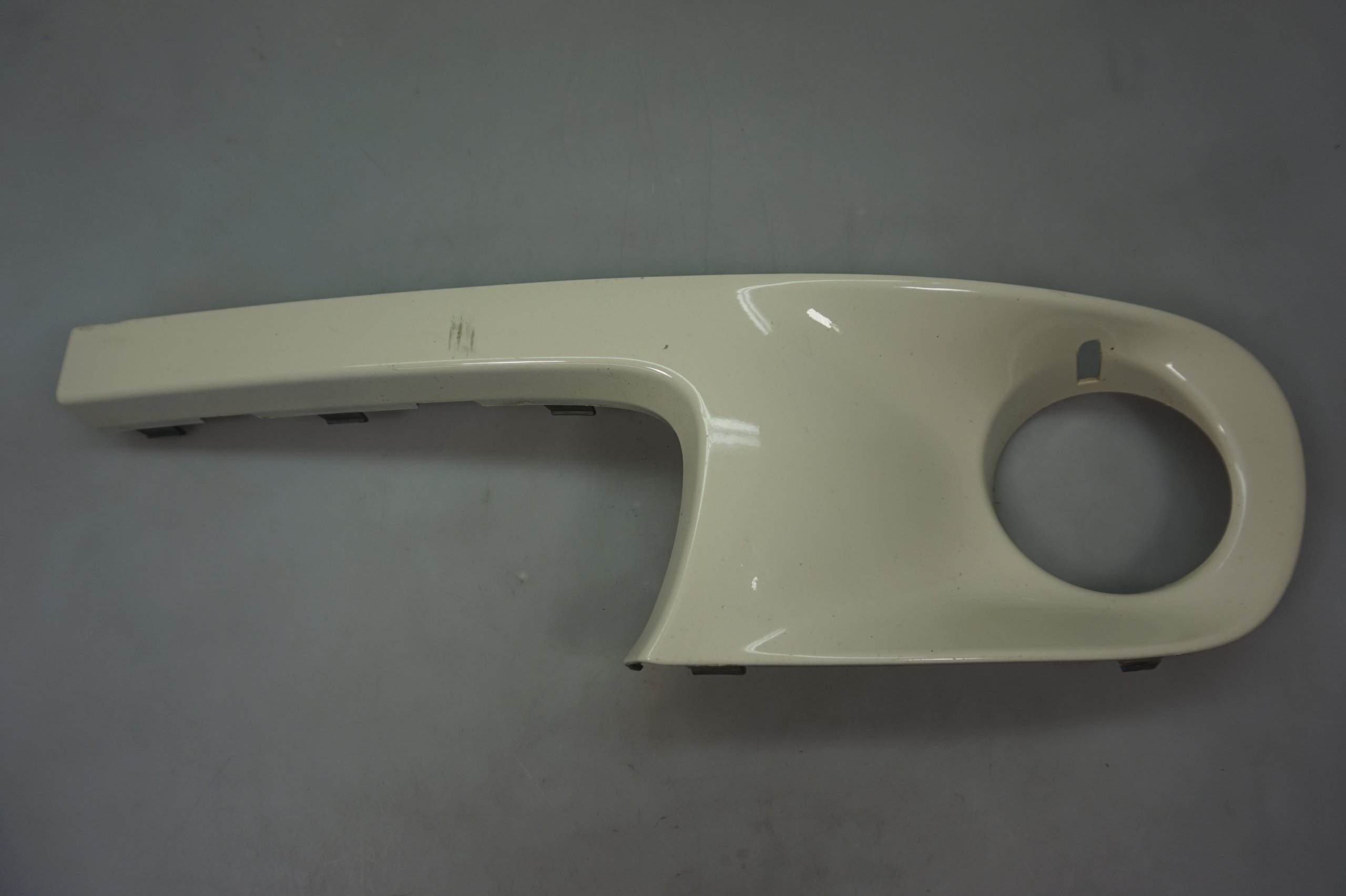 Mini Cooper R55 R56 Front Bumper Trim Panel Left N/S Pepper White 2753657