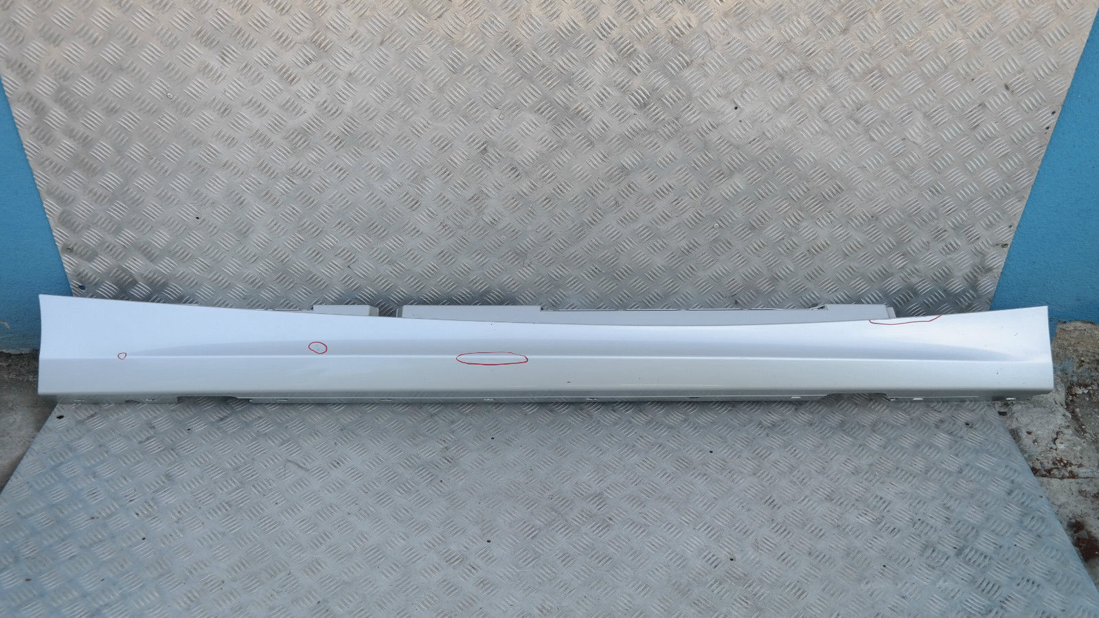 BMW 1 Series E87 LCI Cover Sill Strip Side Skirt Right O/S Titansilber Silver