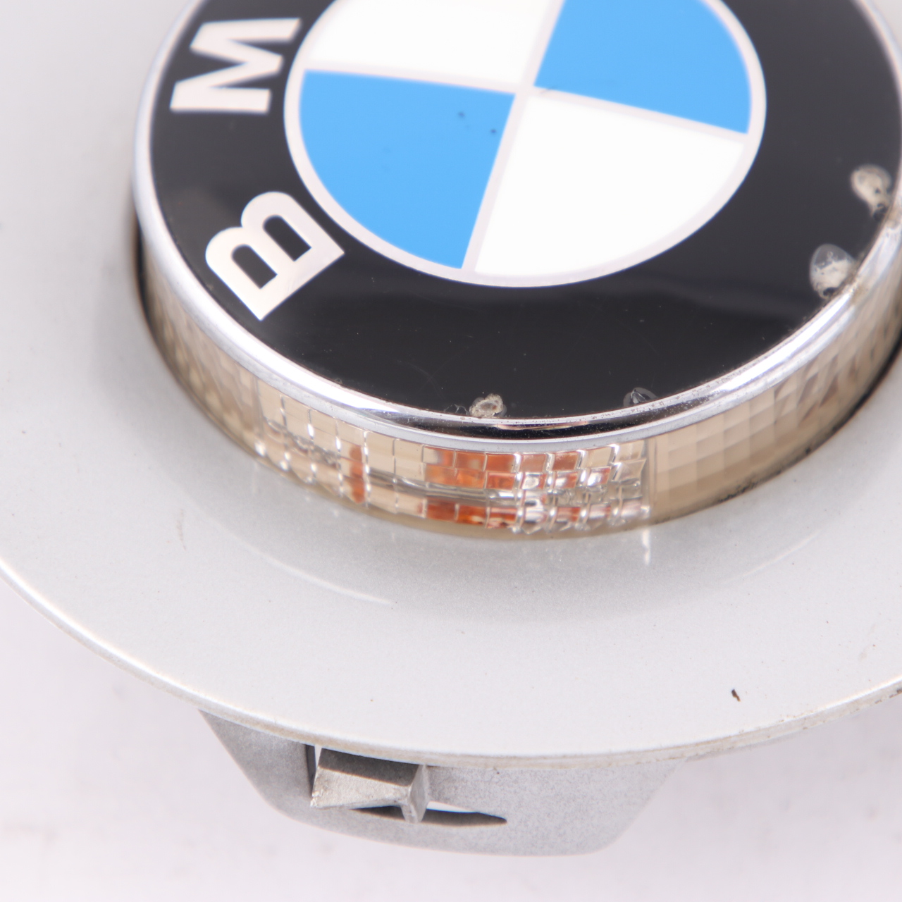 BMW Z4 E85 Cover Indicator Repeater Emblem Right O/S Titansilber Silver 354