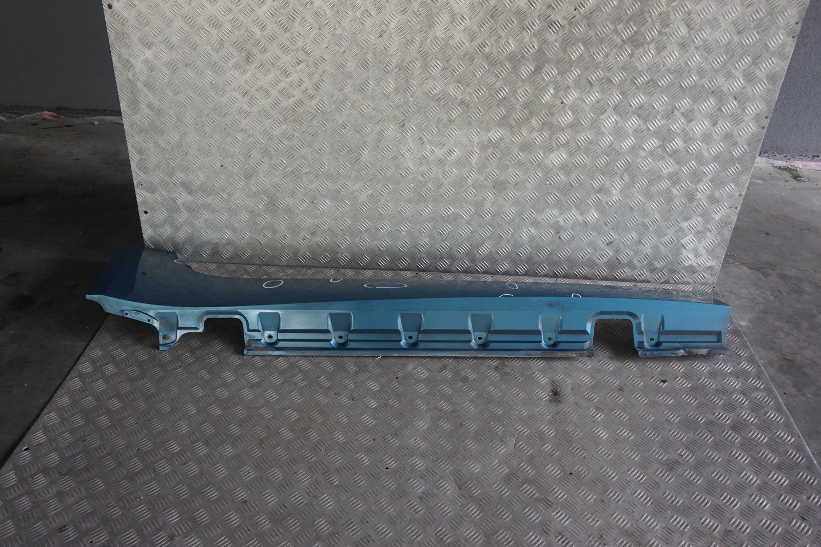 BMW Z4 Series E85 E86 Right O/S Sill Strip Skirt Kick Panel Maledivenblau Blue