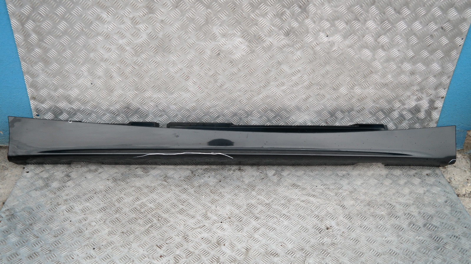 BMW 1 SERIES 8 E87 Sill strip side skirt right O/S BLACK 2 SCHWARZ II - 668