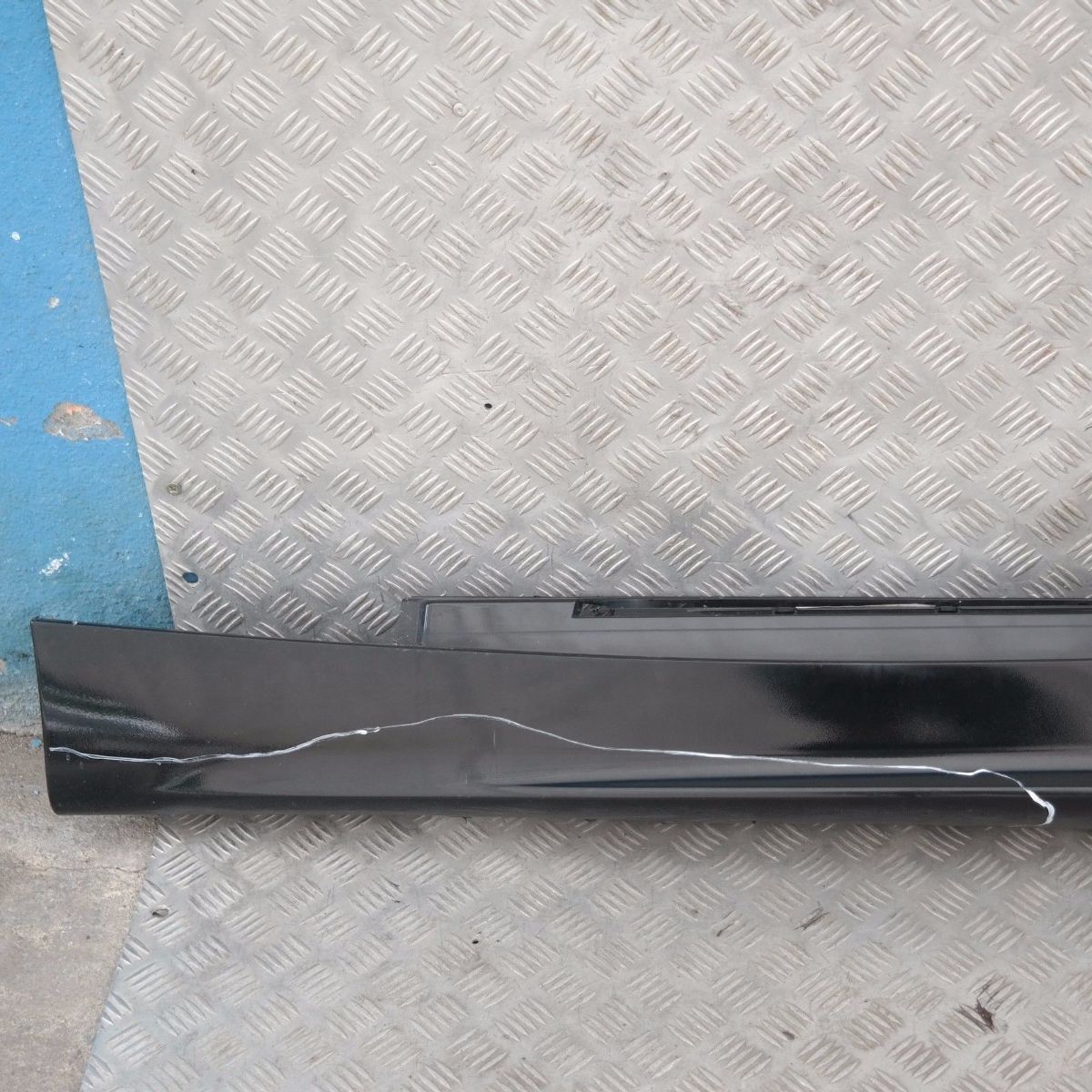 BMW 1 SERIES 18 E87 Sill strip side skirt left N/S Black Sapphire Metallic - 475