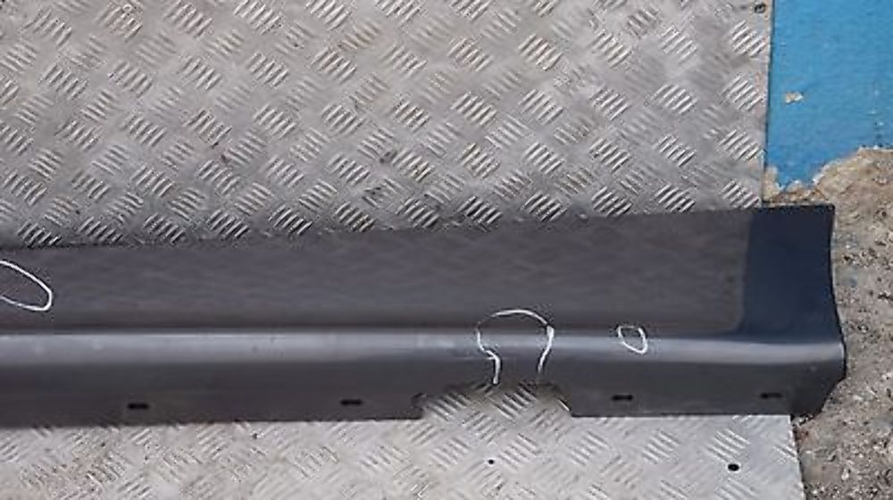 BMW 1 SERIES 15 E87 Sill Strip Side Skirt Left N/S Sparkling Graphite Metallic