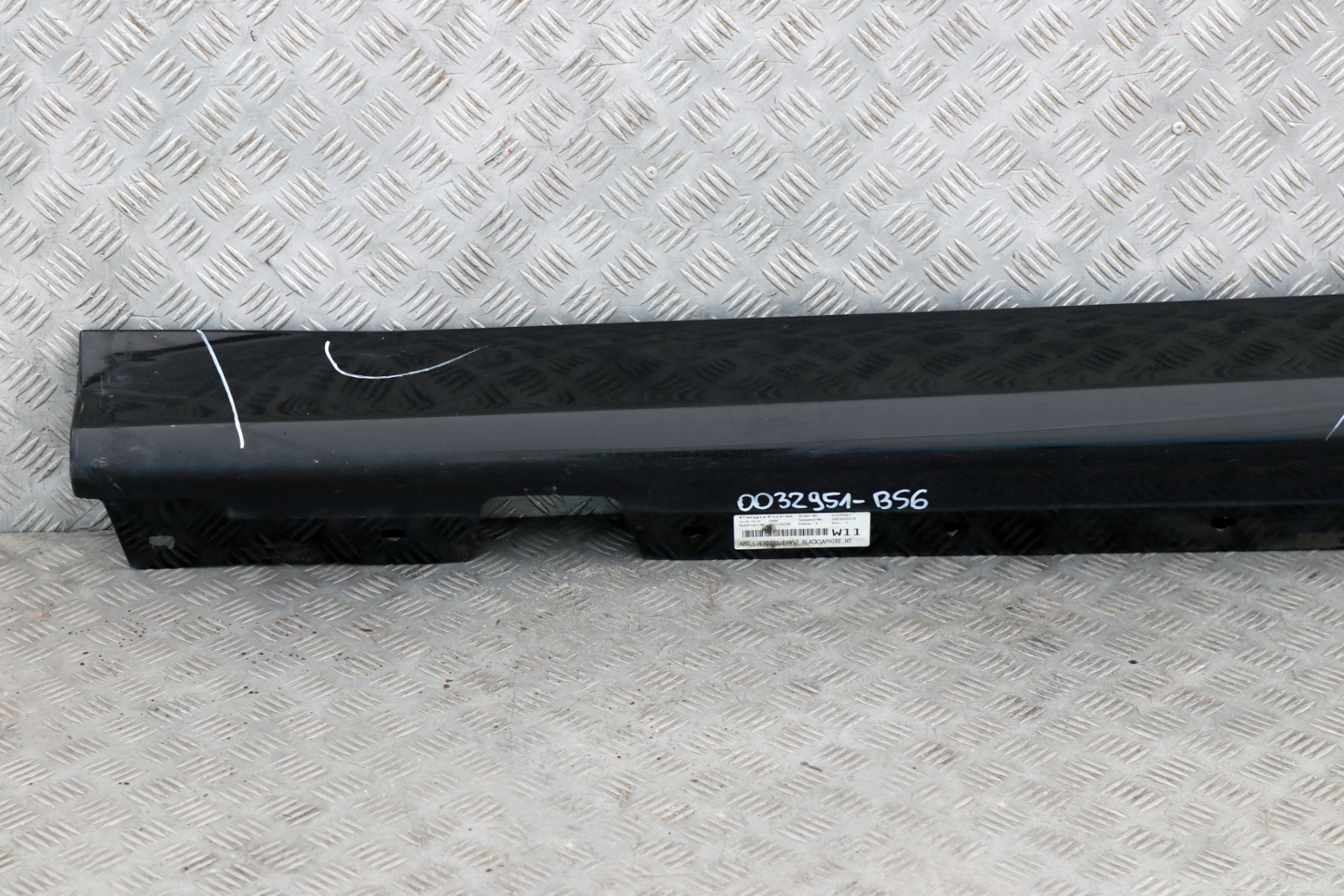 BMW 3 SERIES E90 E91 Sill strip side trim skirt left N/S Black Sapphire Metallic