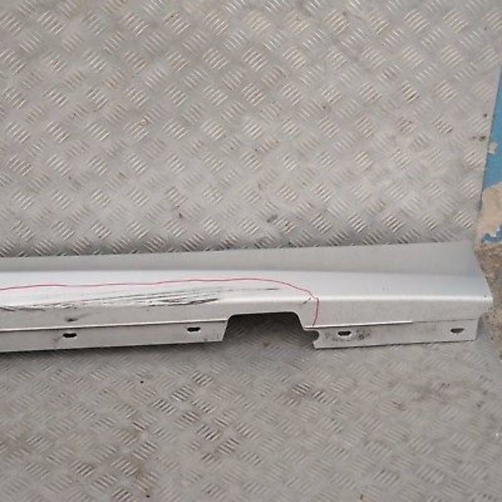 BMW 1 SERIES 9 E87N LCI Sill strip side skirt right O/S Titansilber Silver 354