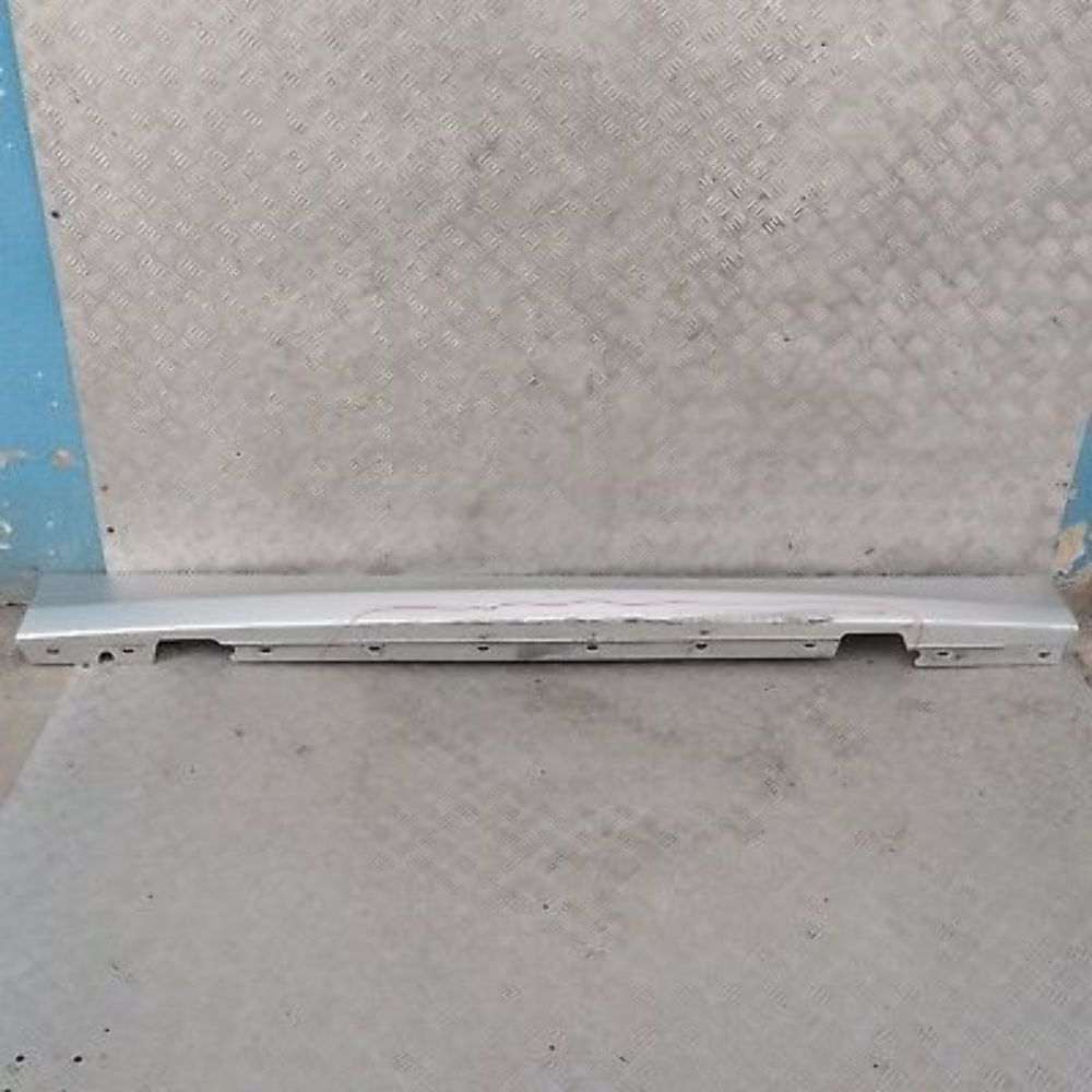 BMW 1 SERIES 9 E87N LCI Sill strip side skirt right O/S Titansilber Silver 354