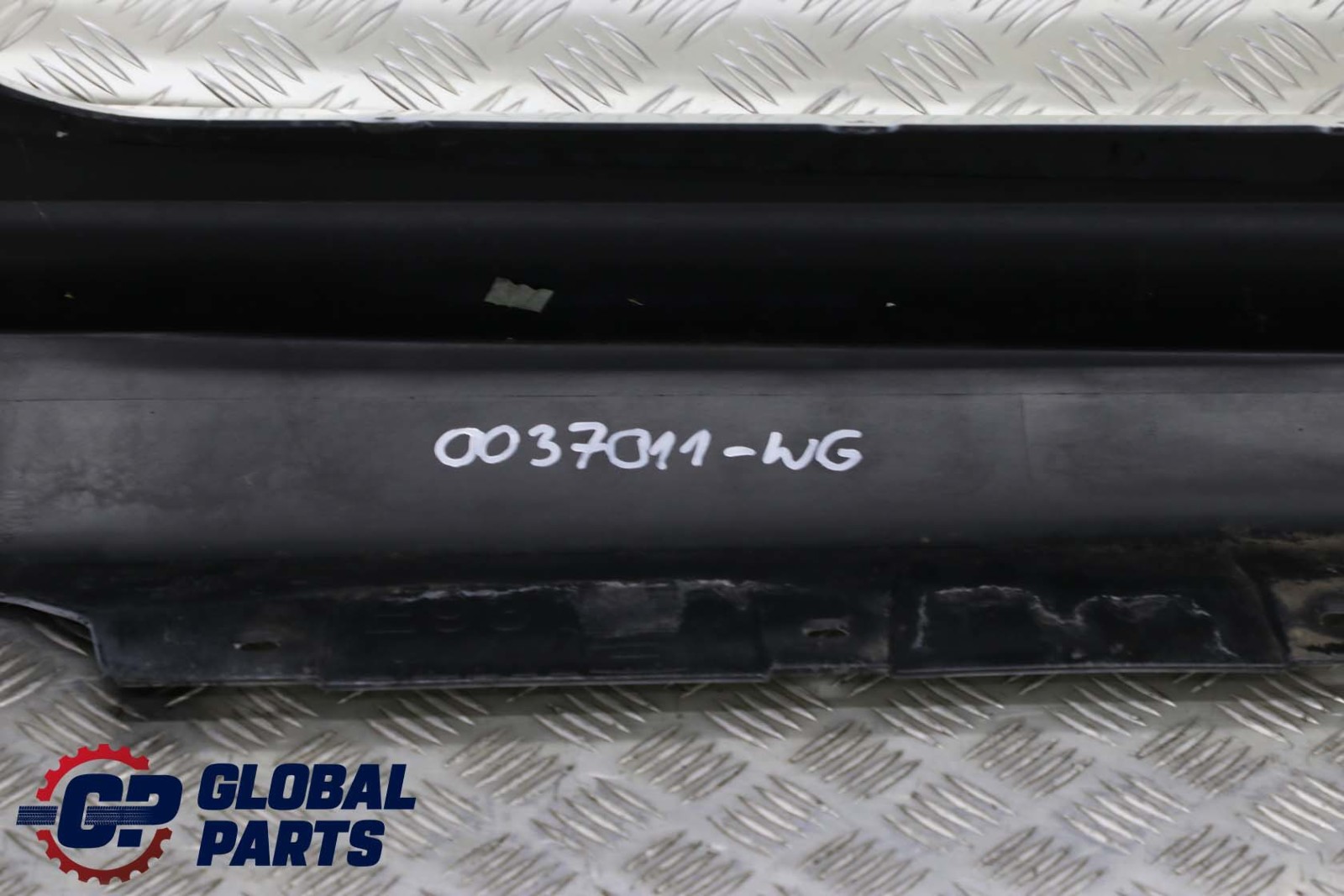 BMW 3 E93 M3 Convertible Sill Strip Side Skirt Left N/S White Gold