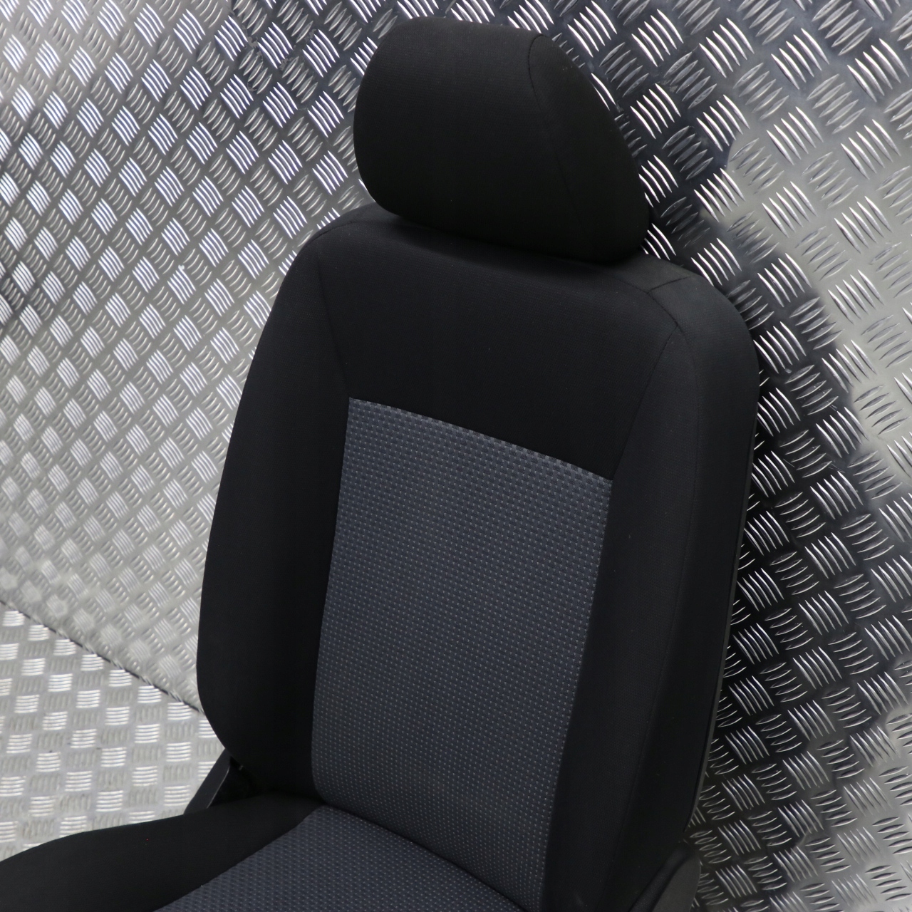 Mercedes-Benz A-Class W169 Cloth Fabric Front Right O/S Seat Black Anthracite