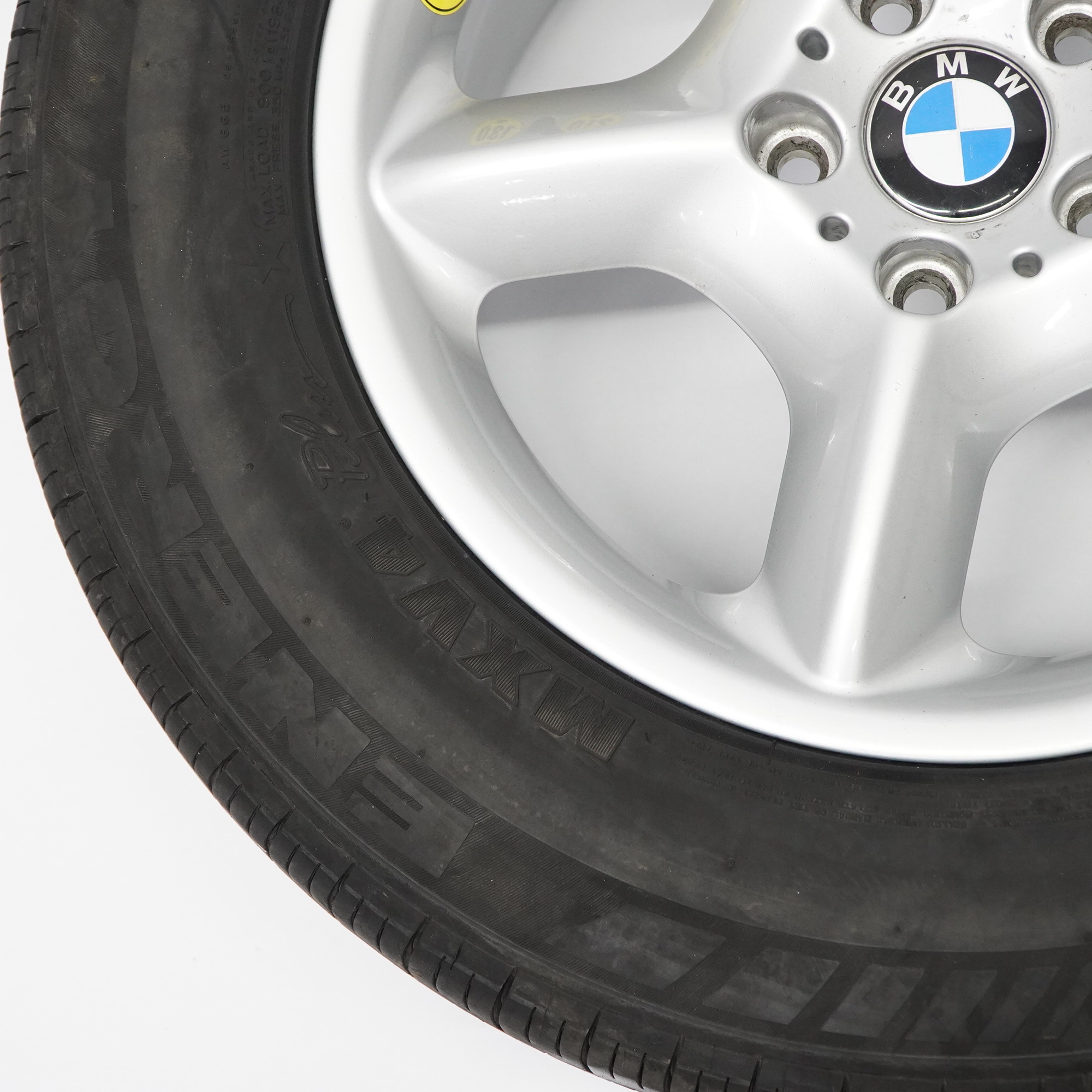 BMW X5 E53 Leichtmetallfelge 17" 7,5J ET:40 Reifen 235/65 R17 Sternspeiche 57