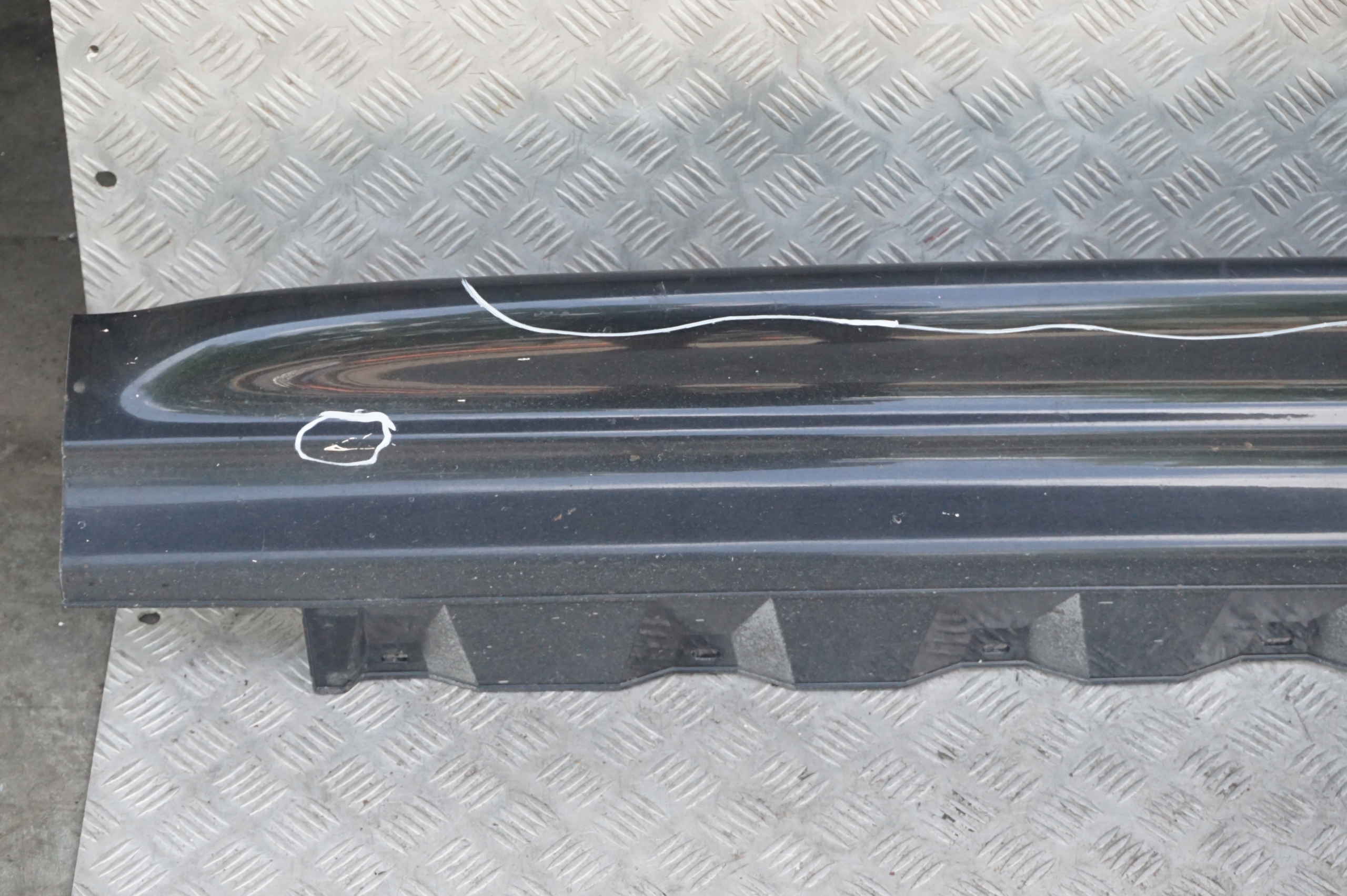 BMW X3 Series E83 Front Left N/S Door Sill Skirt Board Trim Panel Black Sapphire