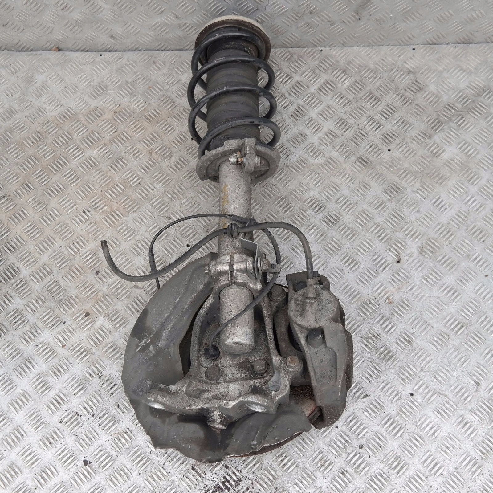 BMW 7 Series E65 735i N62 FRONT RIGHT SUSPENSION LEG SPRING STRUT COMPLETE O/S