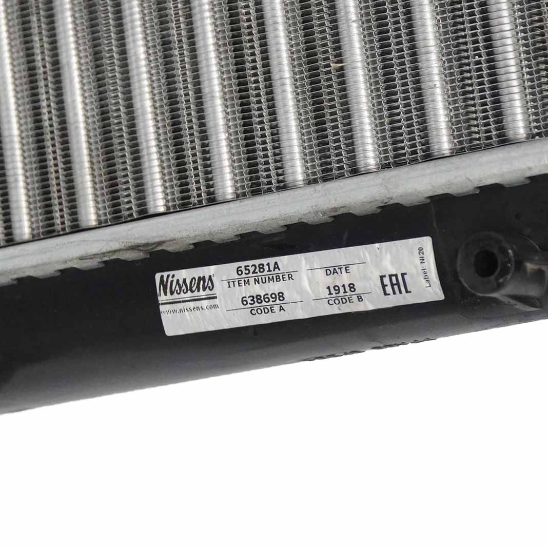 Audi A3 8P Radiateur de refroidissement Unité de refroidissement Nissens 65281A