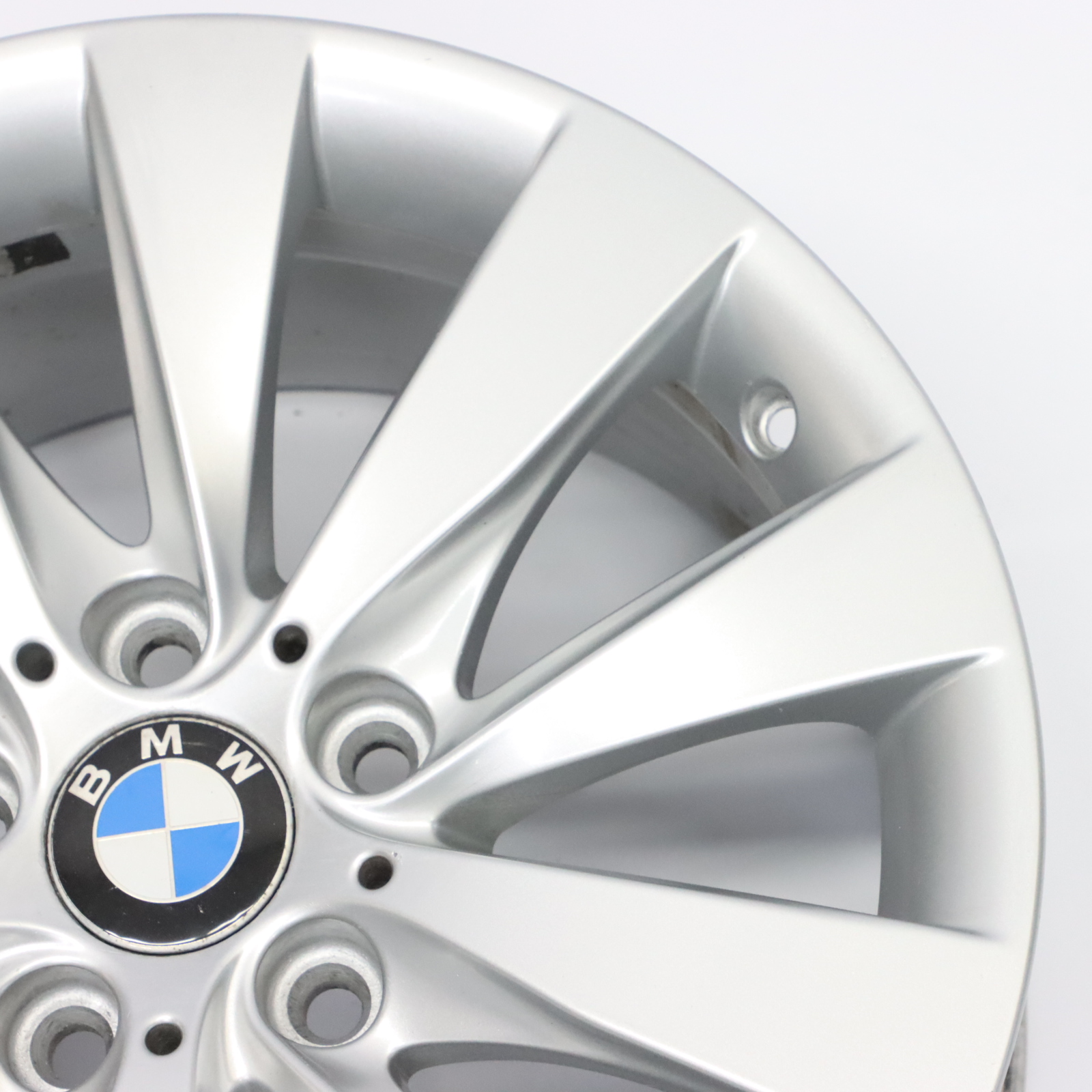 BMW F30 F31 F32 Silver Alloy Wheel Rim 17" V Spoke 413 7,5J ET:37 6796240