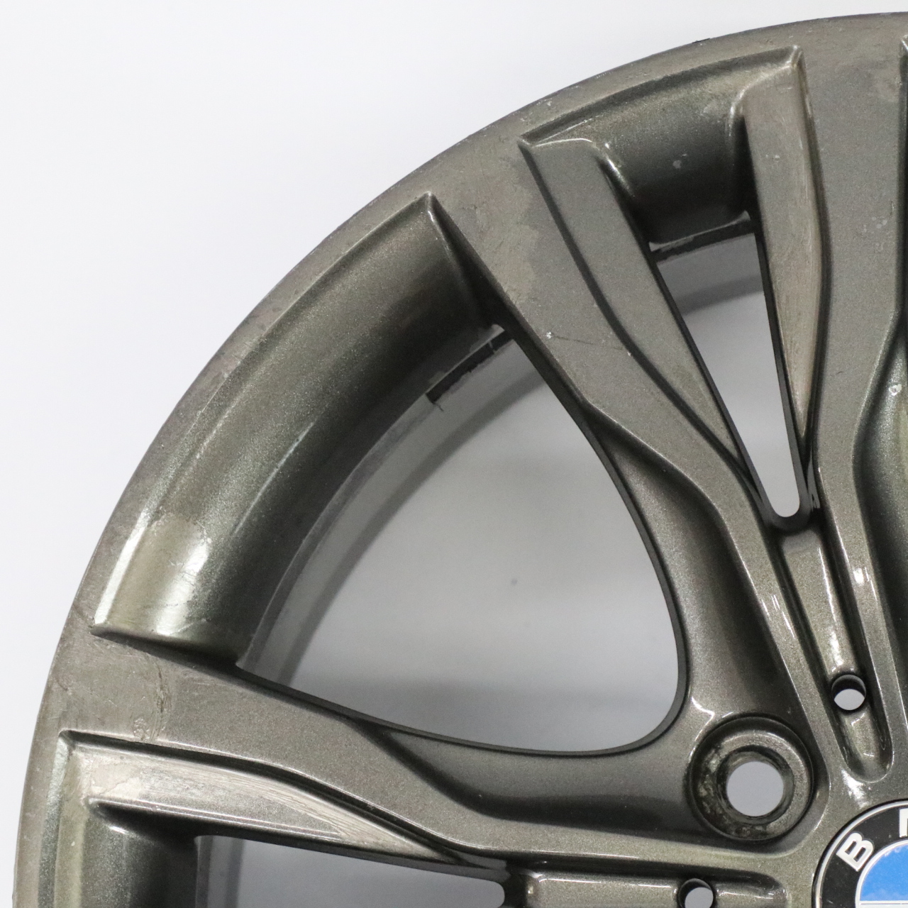 BMW F45 F46 Jante en alliage gris ferrique 18" Y Spoke 484 ET:57 8J 6855093