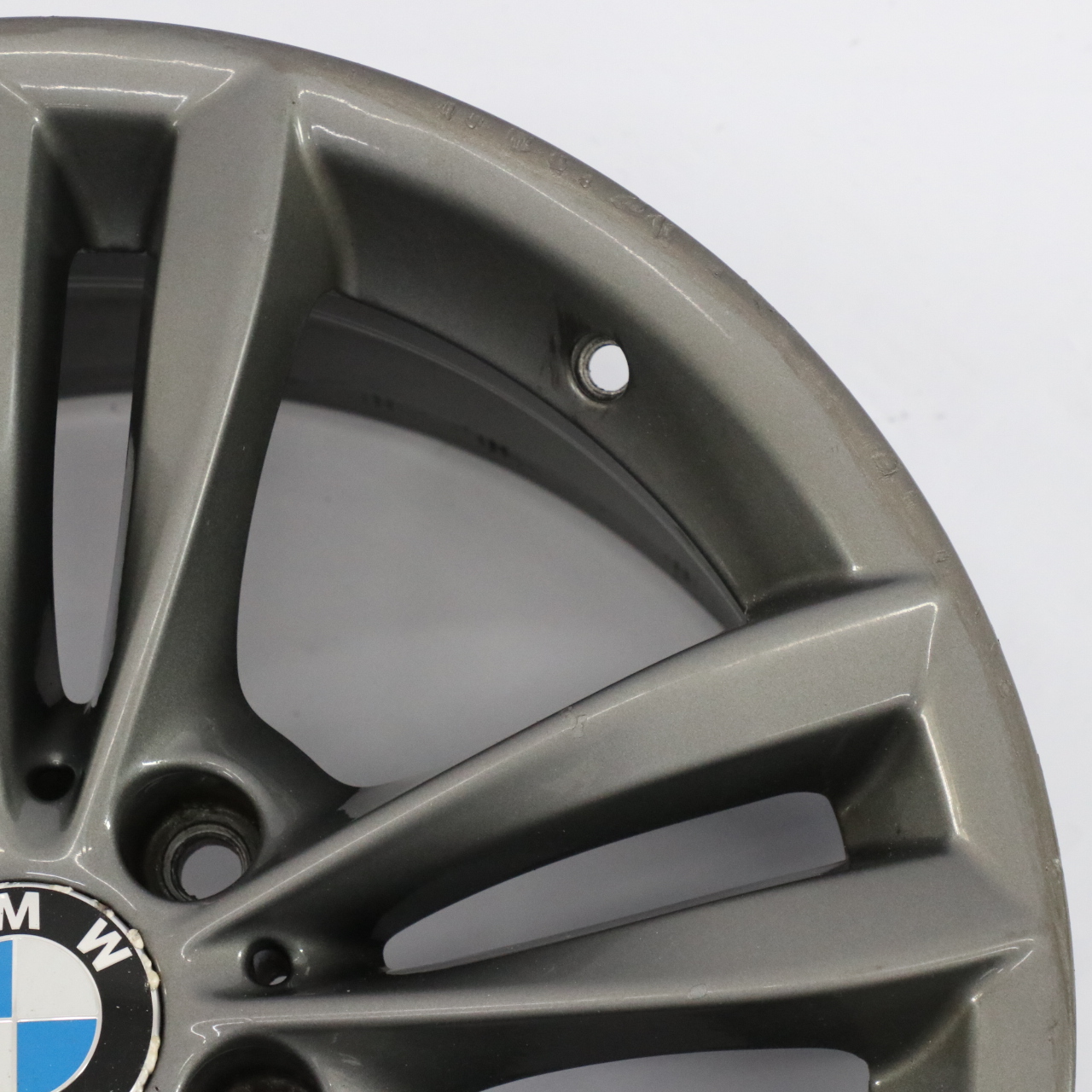 BMW F30 F31 F34 LCI Grau Leicht metall felge 18" V-Speiche 658 8J ET:34 6866306