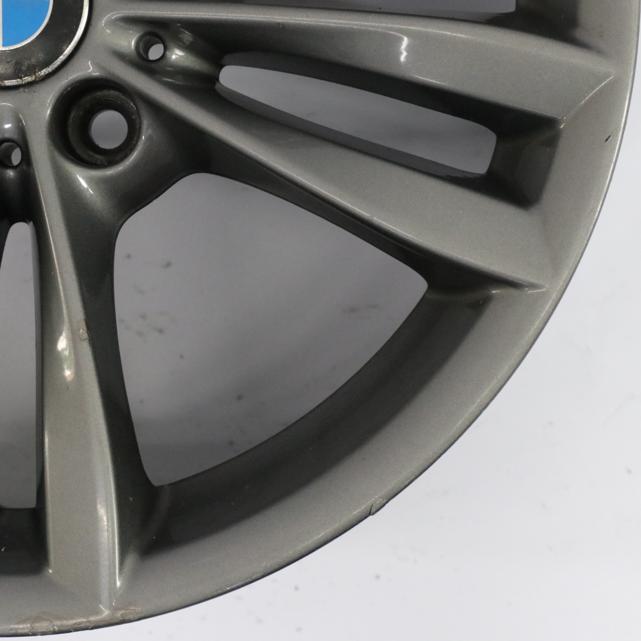 BMW F30 F31 LCI Jante arrière en alliage gris 18" V Spoke 658 8,5J ET:47 6866398