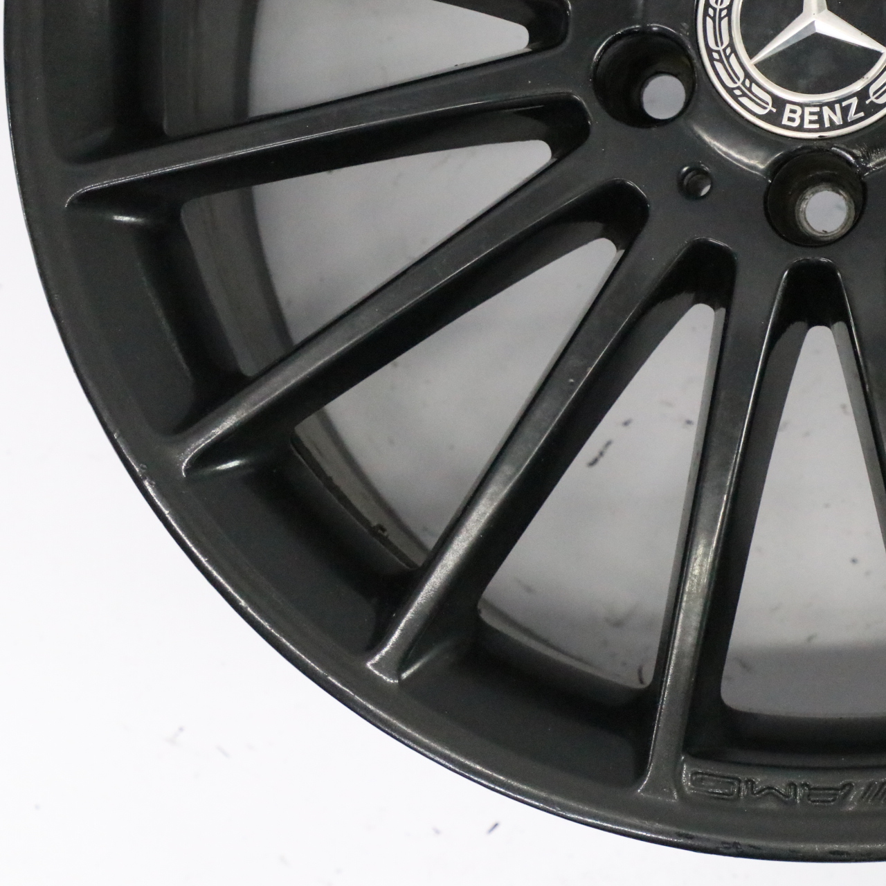 Mercedes C117 W176 AMG Schwarz Felge 19" 16 Speichen ET:48 8J A1764010502