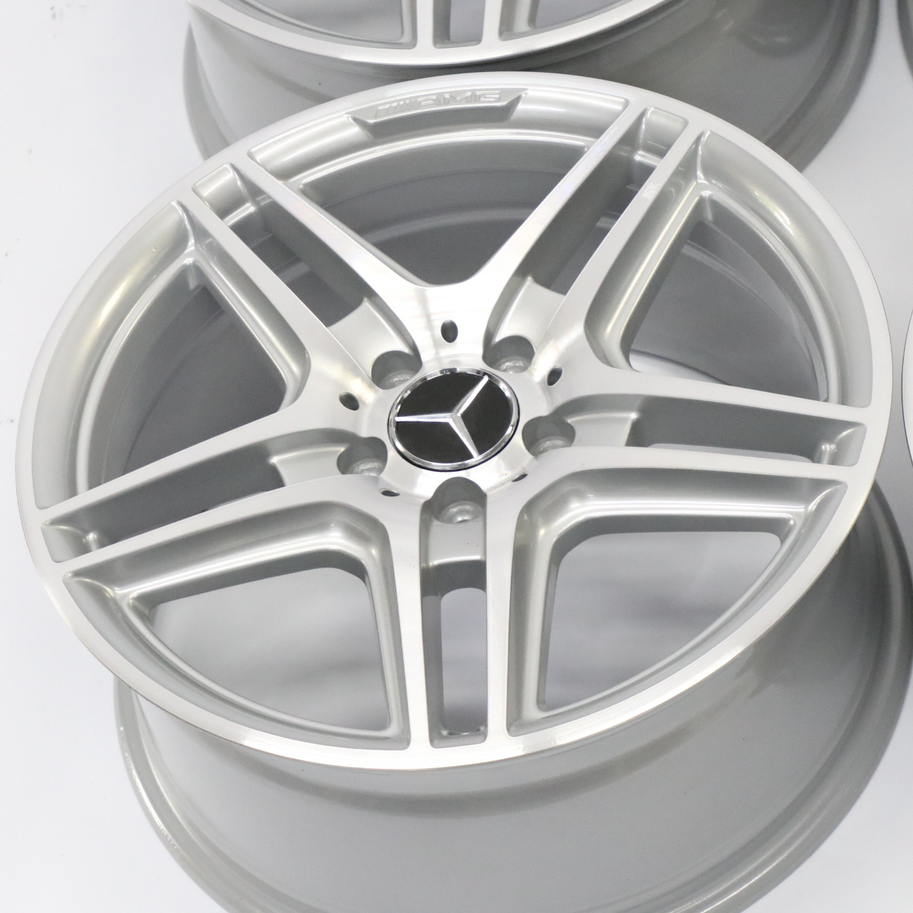 Mercedes W204 Silver AMG Complete Set 4x Alloy Wheel Rim 18" 5 Double Spoke