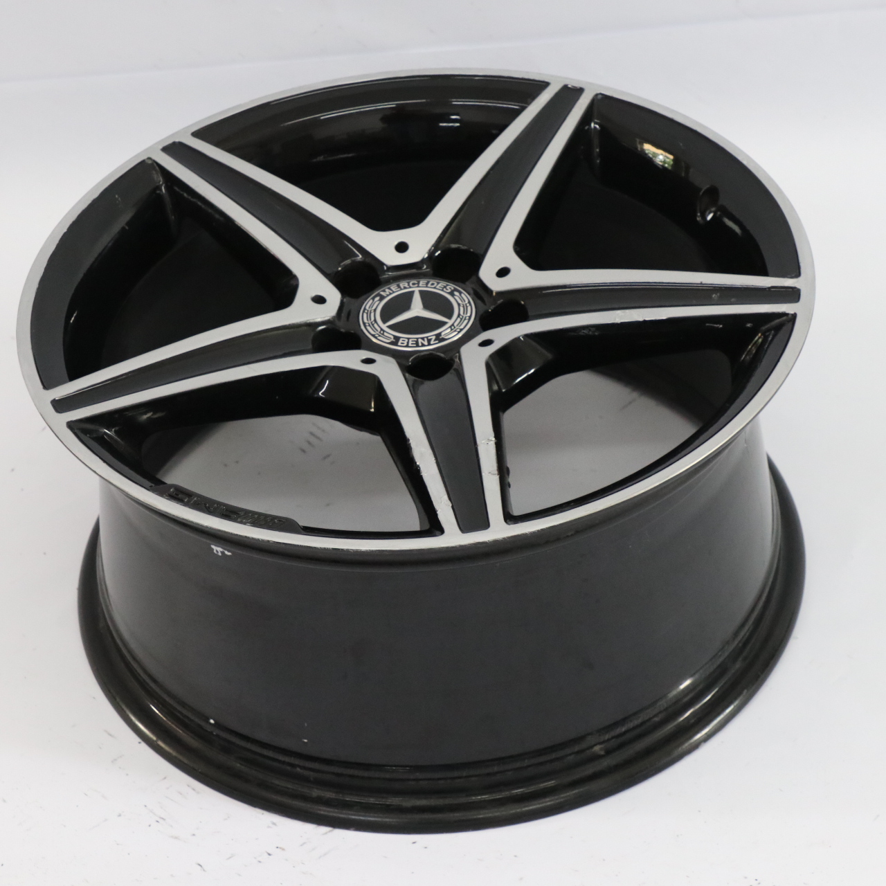 Mercedes W205 Schwarz AMG Leicht metall rad Felge 18" 8,5J ET:49 A2054011200