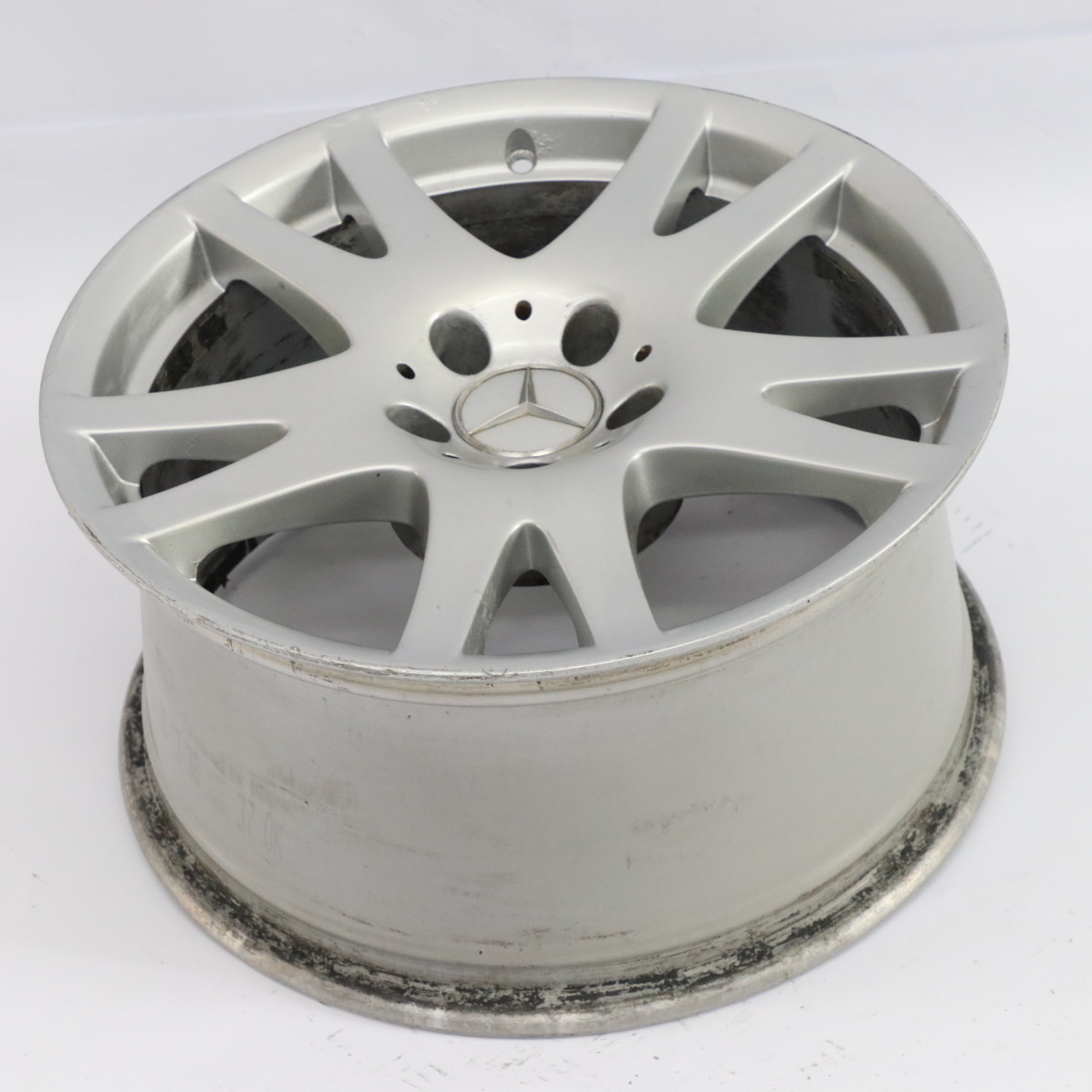 Mercedes CLS C219 Jante alliage avant argent 17" 8,5J ET:28 A2194010002