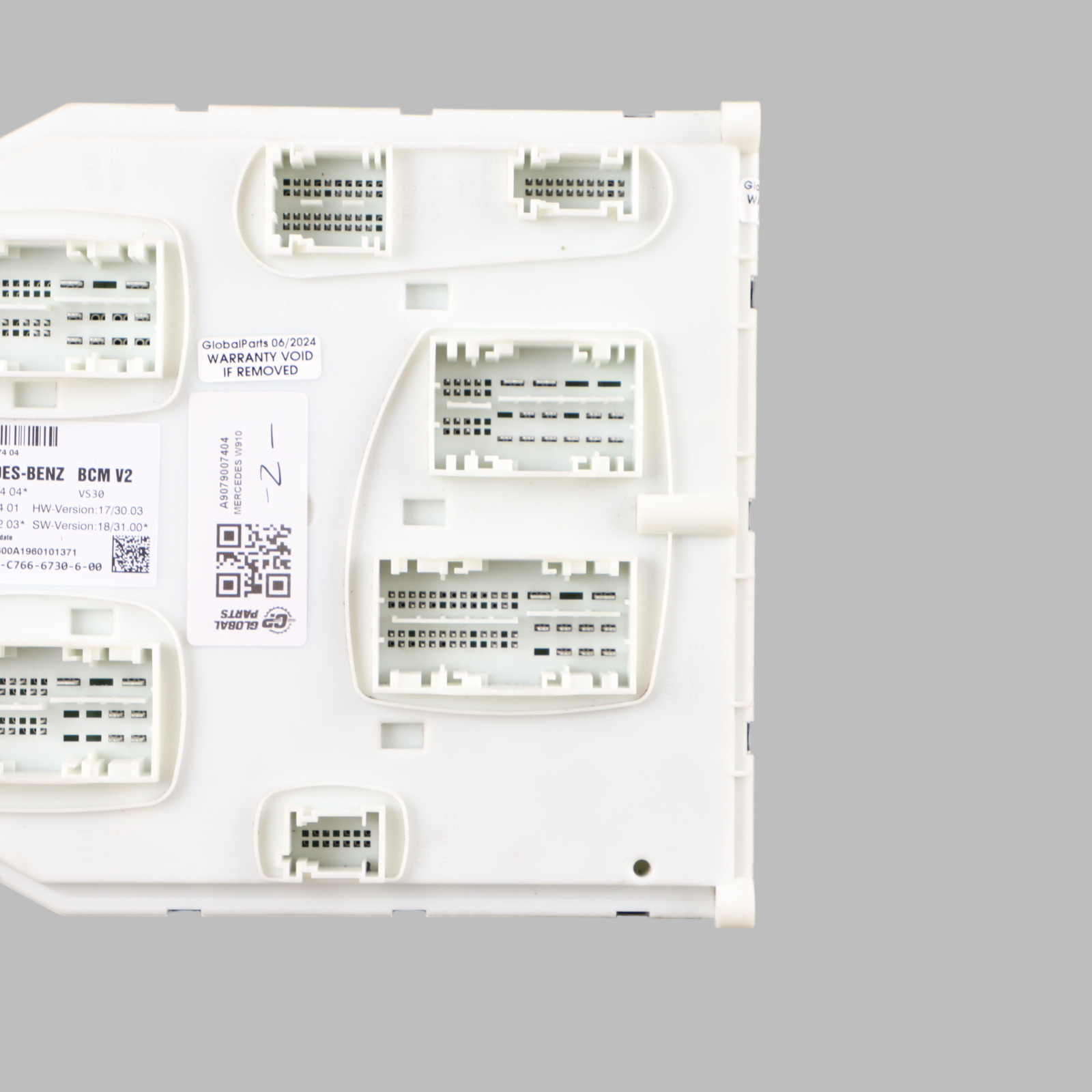 Mercedes Sprinter W907 W910 Body Control Module ECU A9079007404