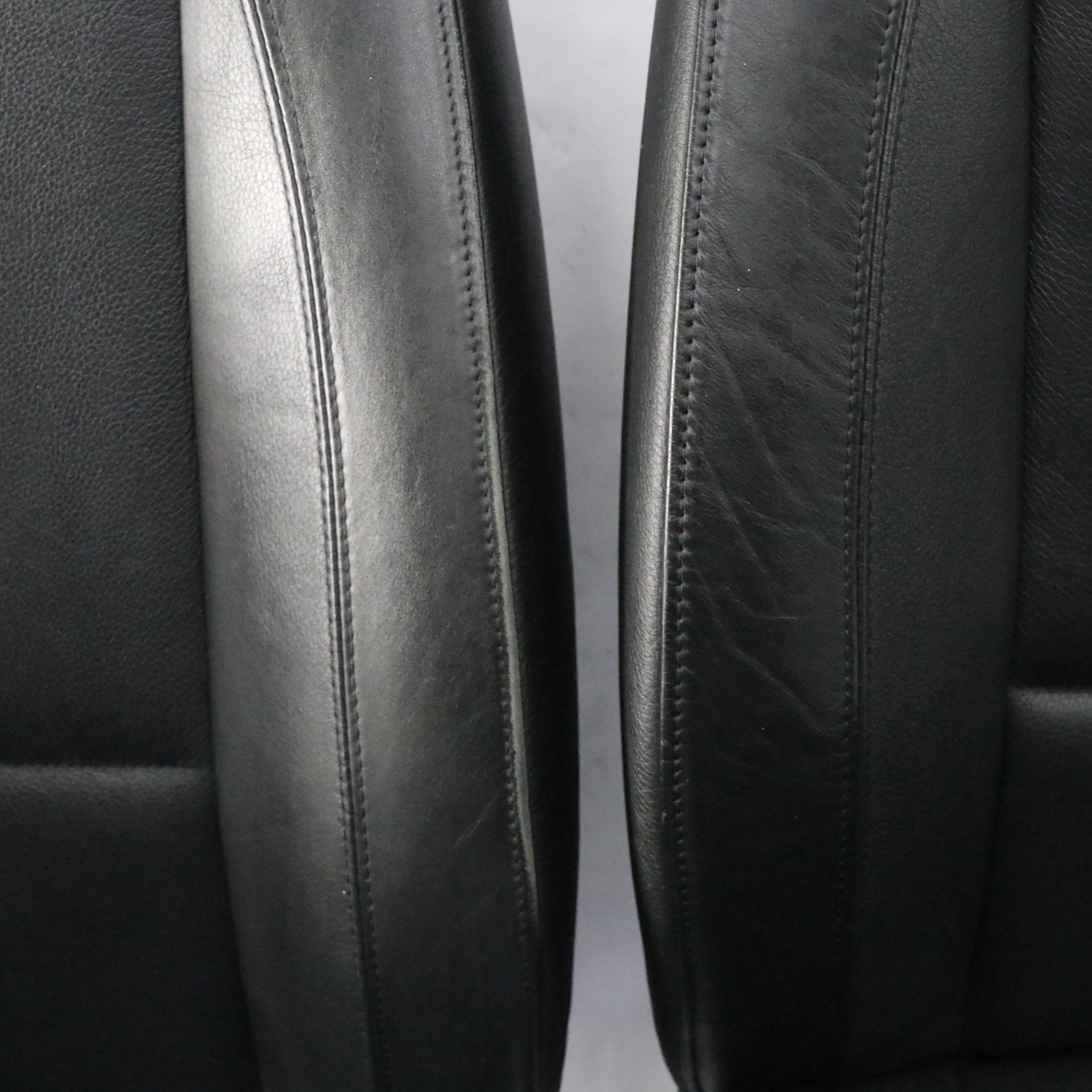 BMW 1er E87 LCI Schwarz Leder Interieur Sitze mit Airbag und Türkarten