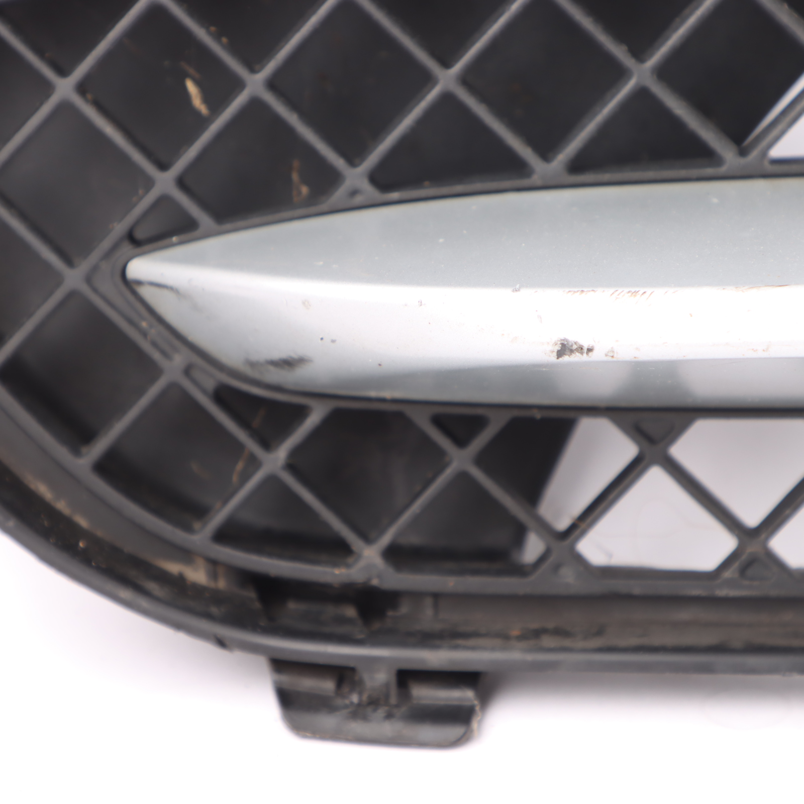 Bmw X1 E84 Front Lower Bumper Center Grille Molding 7307792