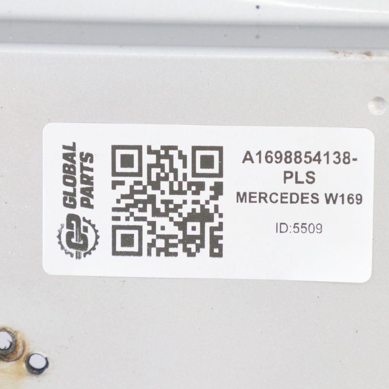 Mercedes W169 Zderzak Przedni Polar Silver Srebrny Metalik - 761