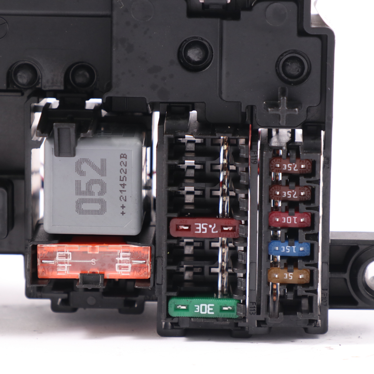 Mercedes C118 H243 W247 Sicherungskasten Relais Steuereinheit Modul A1779061302
