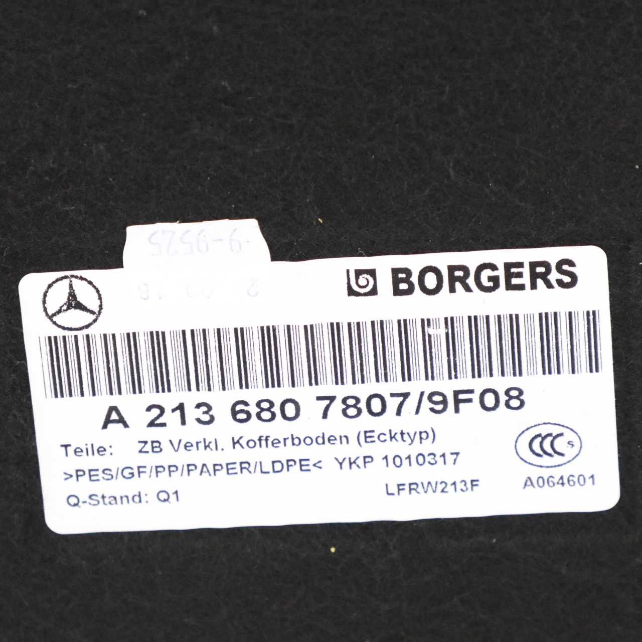 Mercedes W213 Sedan Wykładzina Pokrywa Podłogi Bagażnika A2136807807