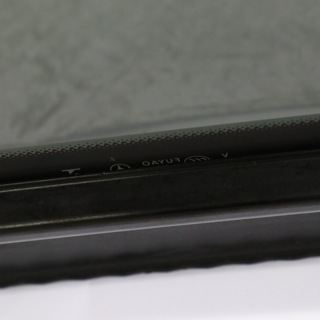 Mercedes W213 Sunroof Sliding Roof Middle Window Glass Glazing Panel AS3