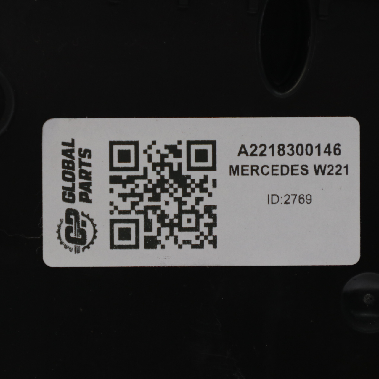 Mercedes W221 unter Sitz Lufteinlass vorne links Luftkanal A2218300146