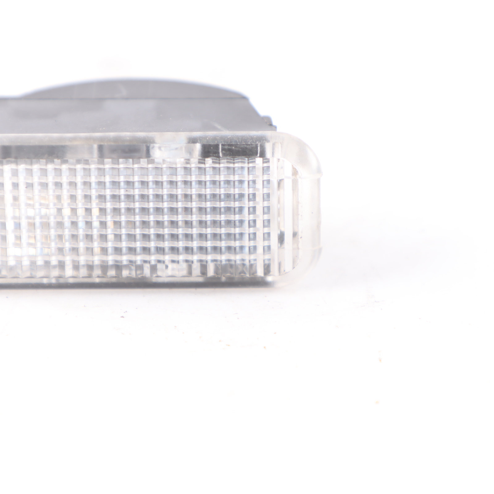 Audi A3 8P Innen Fußraumleuchte Lampe Höflichkeit 4B0947415A