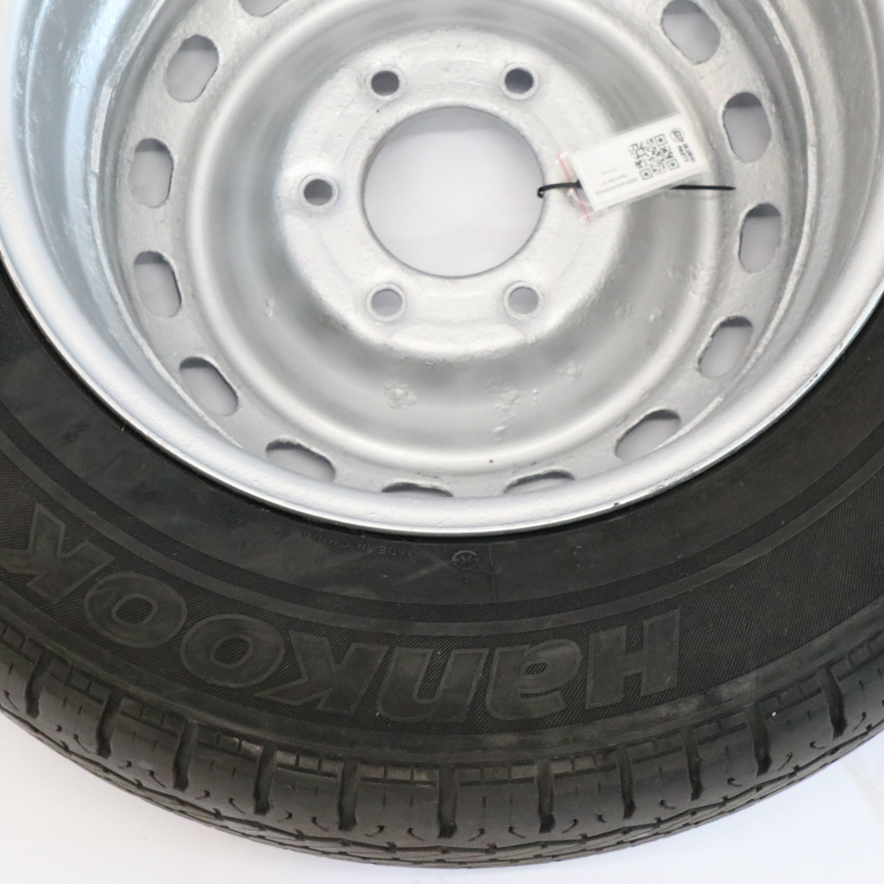 Hyundai H-1 Stahlfelge mit Reifen Hankook 215/70 16" 6,5J 529104H000HMH